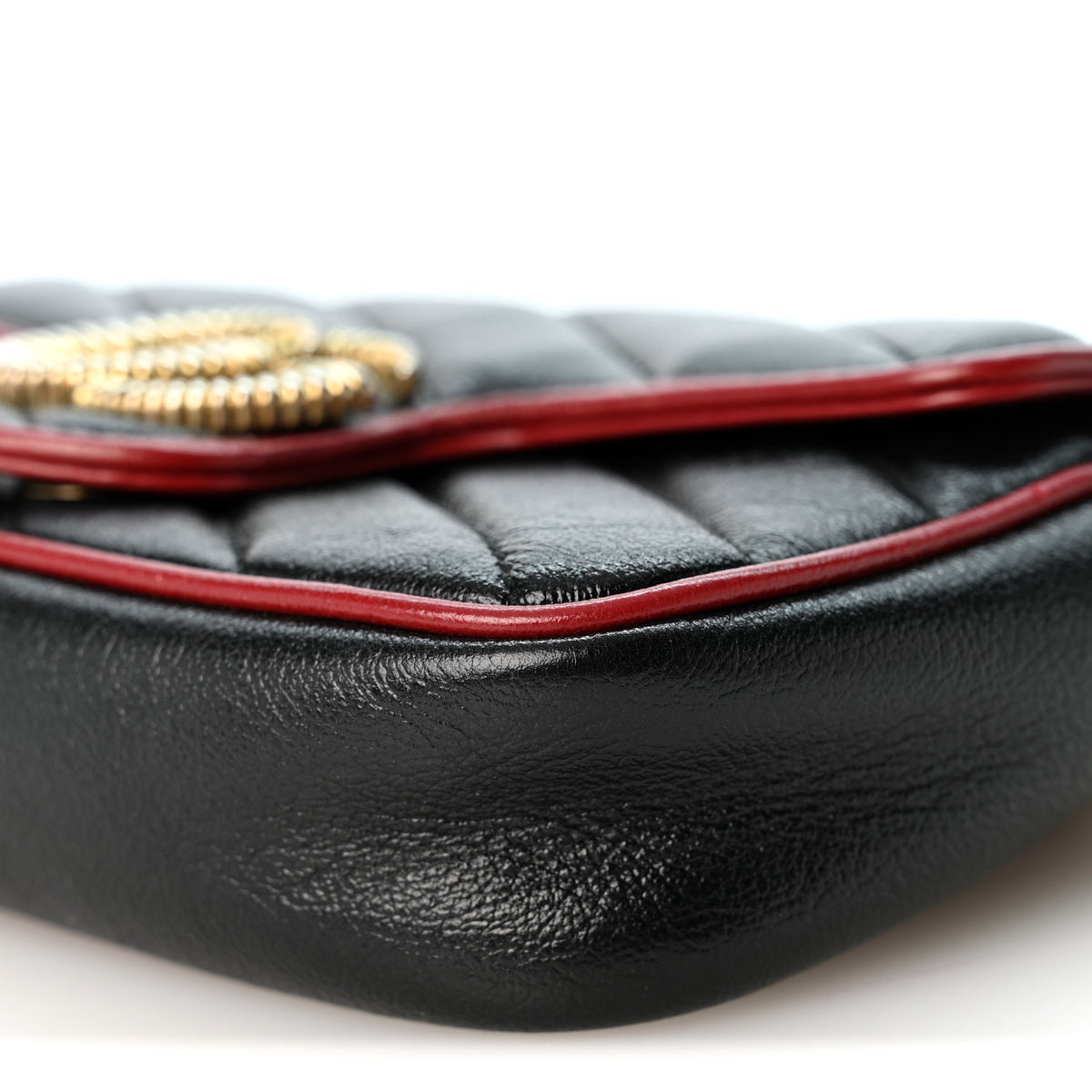 Vintage Effect Calfskin Matelasse Diagonal Super Mini Torchon GG Marmont Shoulder Bag Black Romantic Cherry
