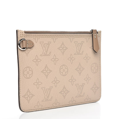 Louis Vuitton Mahina Girolata Zipped Pocket Galet 3 of 5