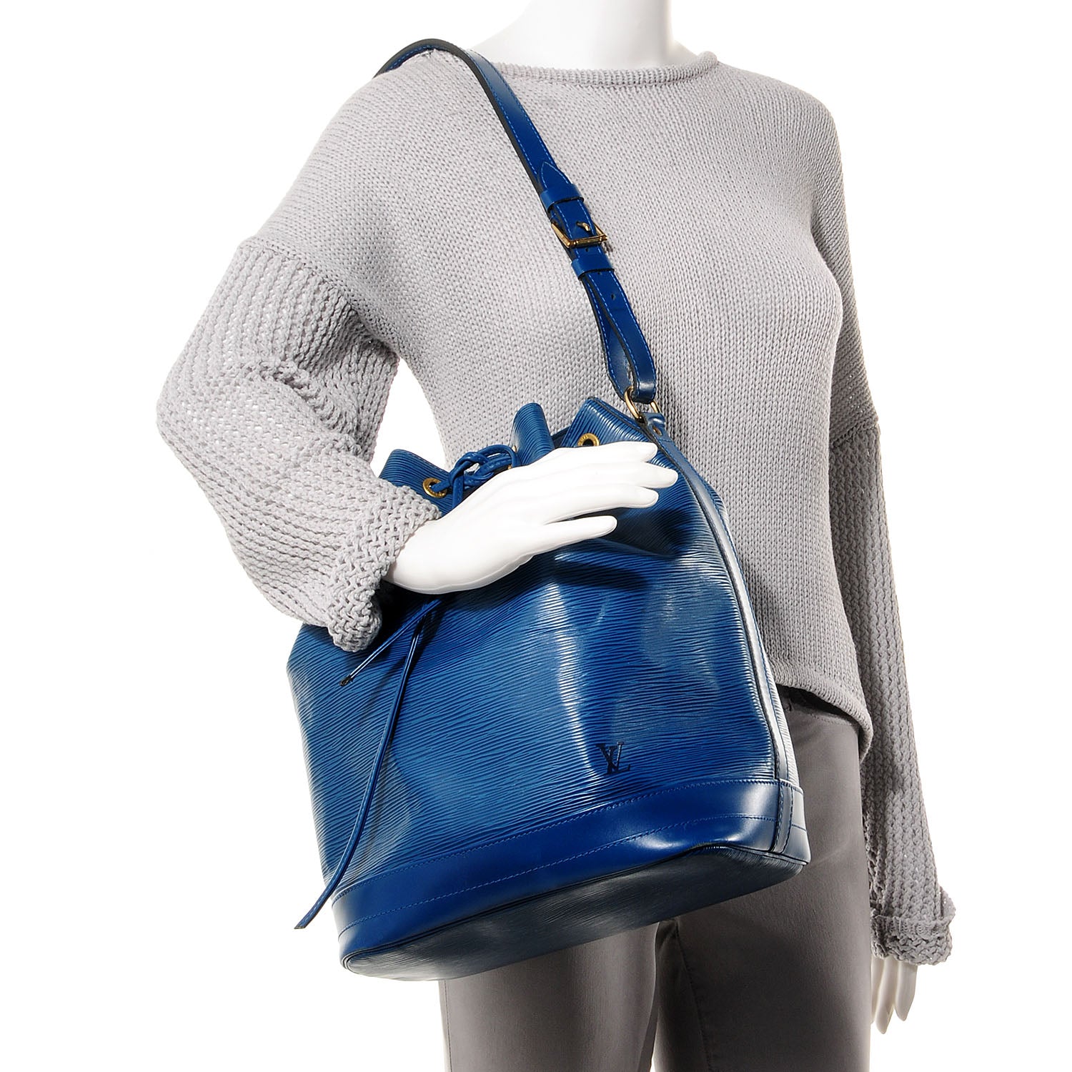 Louis Vuitton Epi Noe Toledo 2 of 7