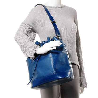 Louis Vuitton Epi Noe Toledo 2 of 7