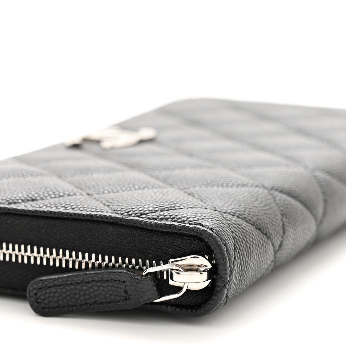 Caviar Quilted CC Logo Long Zipped Wallet Black