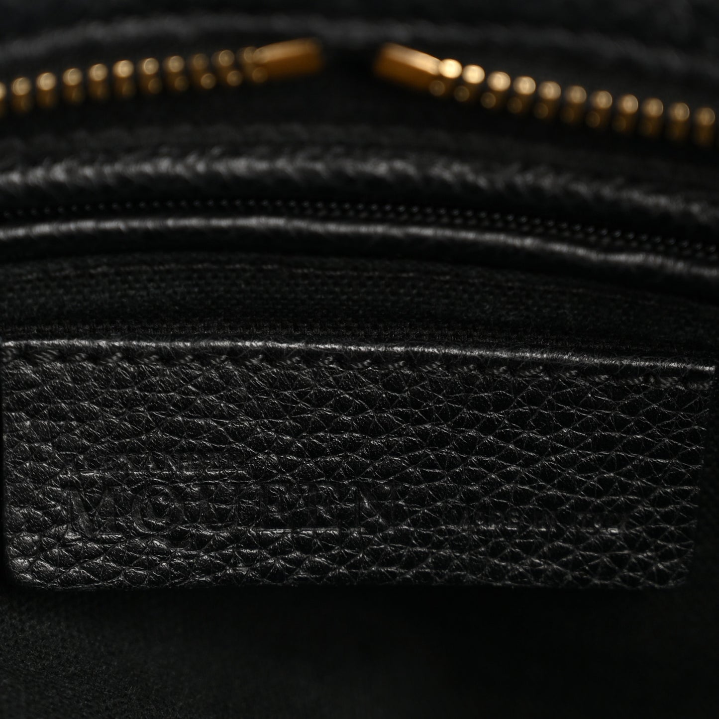 Pebbled Calfskin Small Skull Padlock Zip Around Tote Black