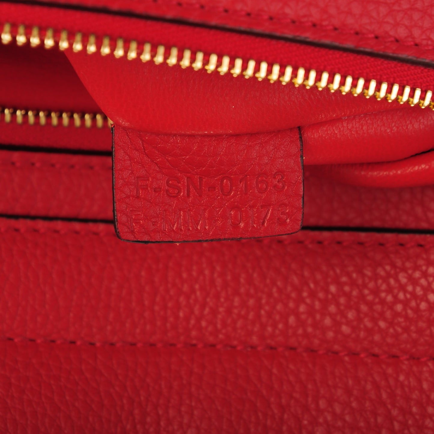 Drummed Calfskin Suede Large Trapeze Coquelicot
