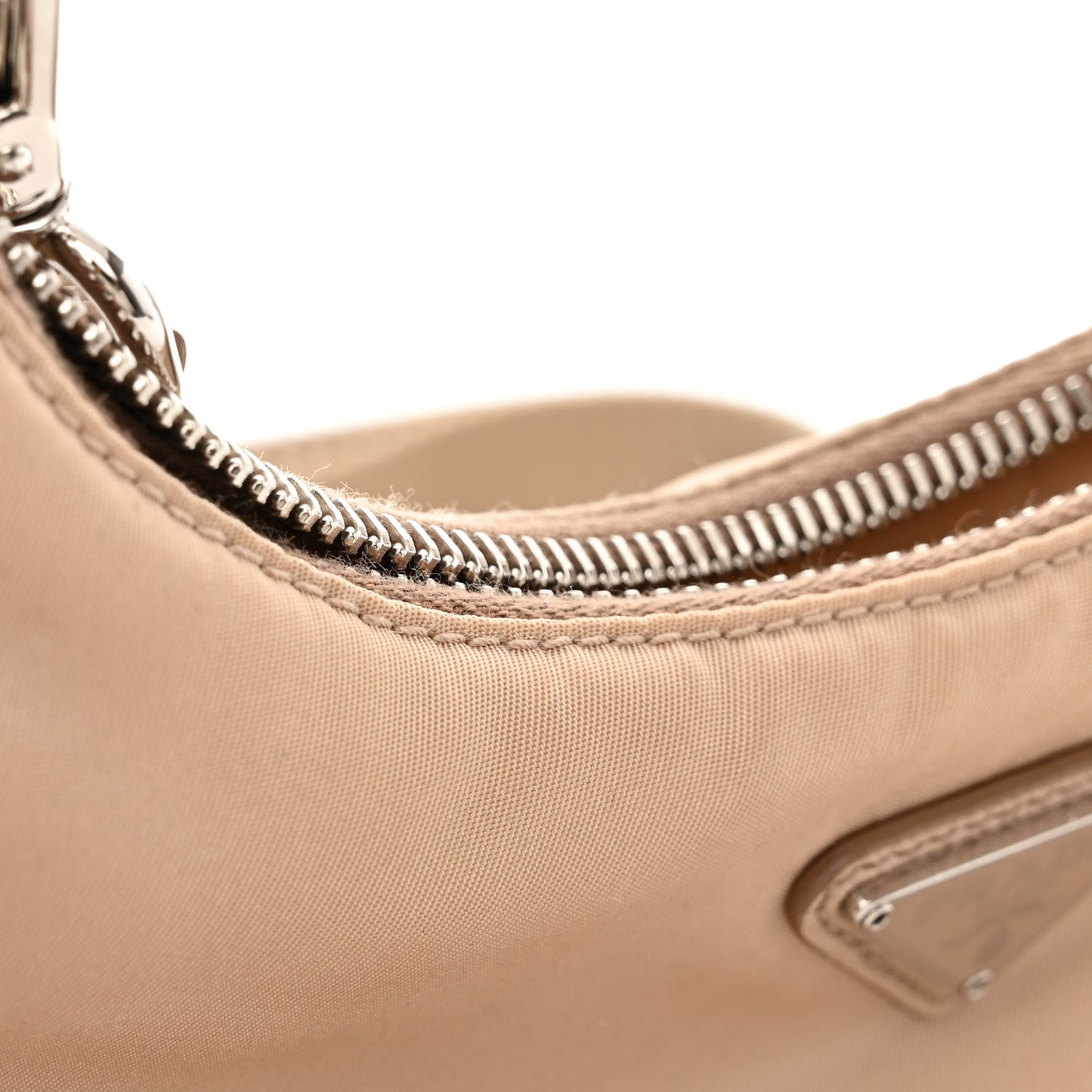 Nylon Re-Edition 2005 Shoulder Bag Cammeo