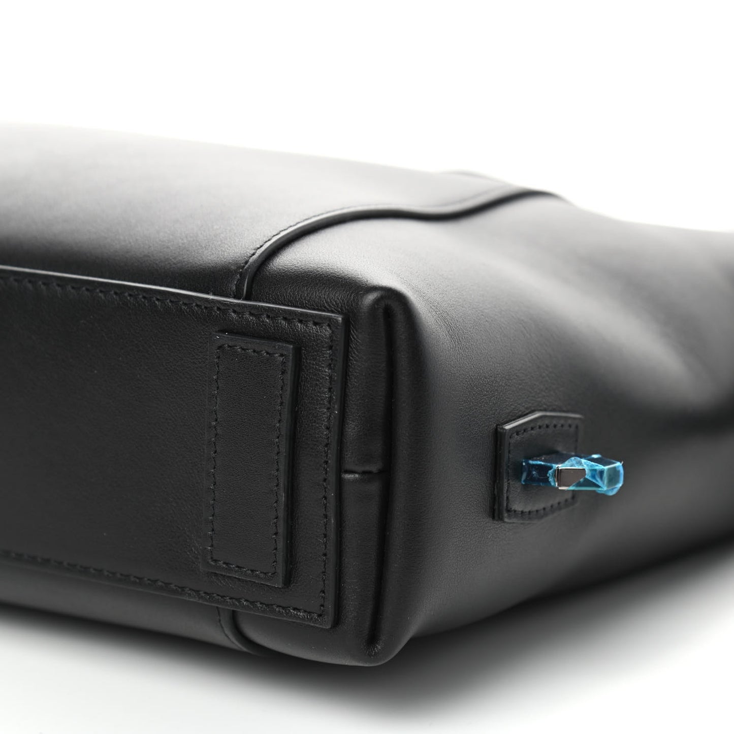Smooth Calfskin Small Soft Antigona Black