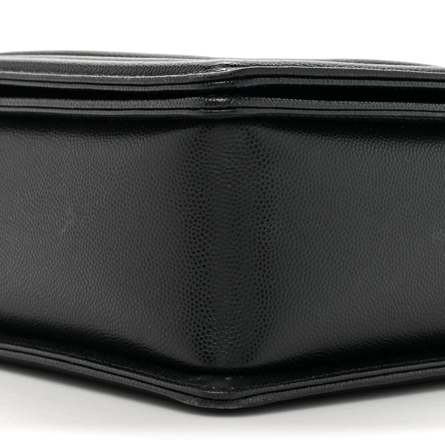 Caviar Quilted Large Boy Flap Black