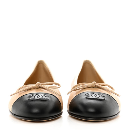 Chanel Lambskin Cap Toe CC Ballerina Flats 37.5 Beige Black 2 of 9