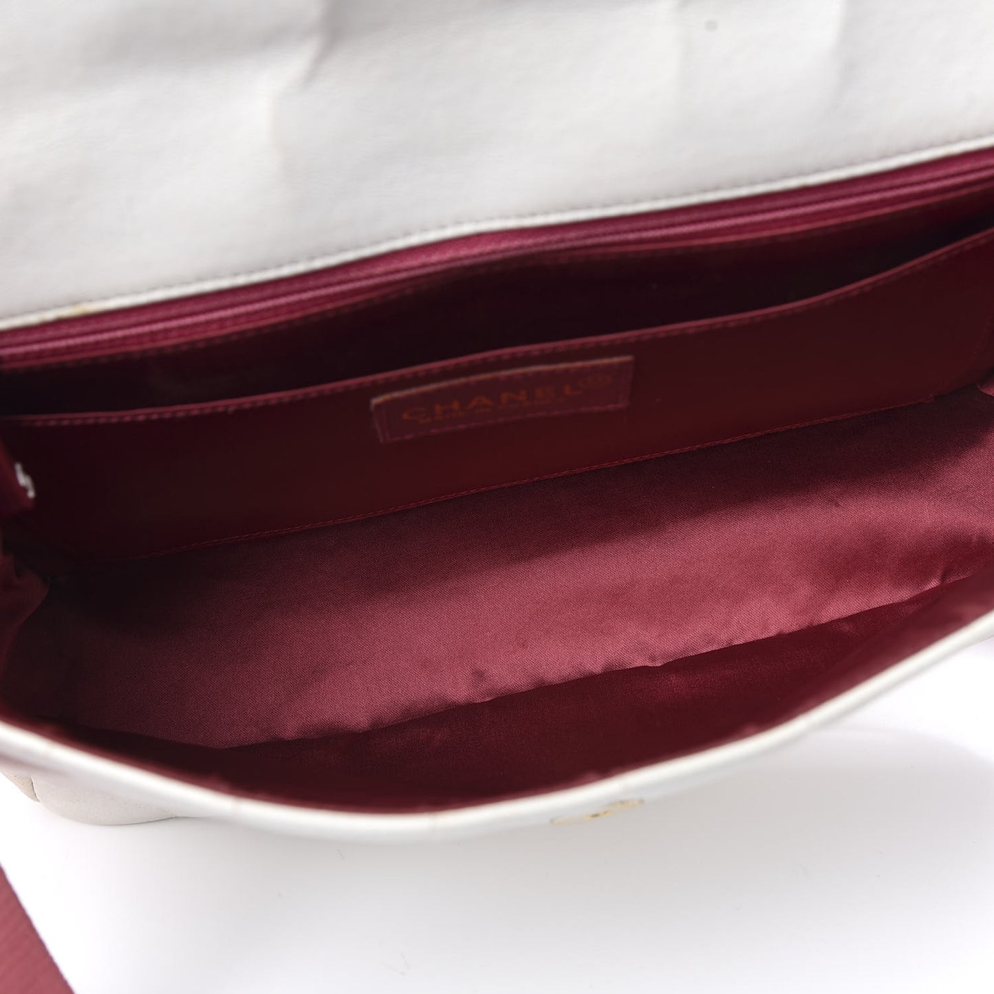 Lambskin Square Stitched Sport Flap White Red