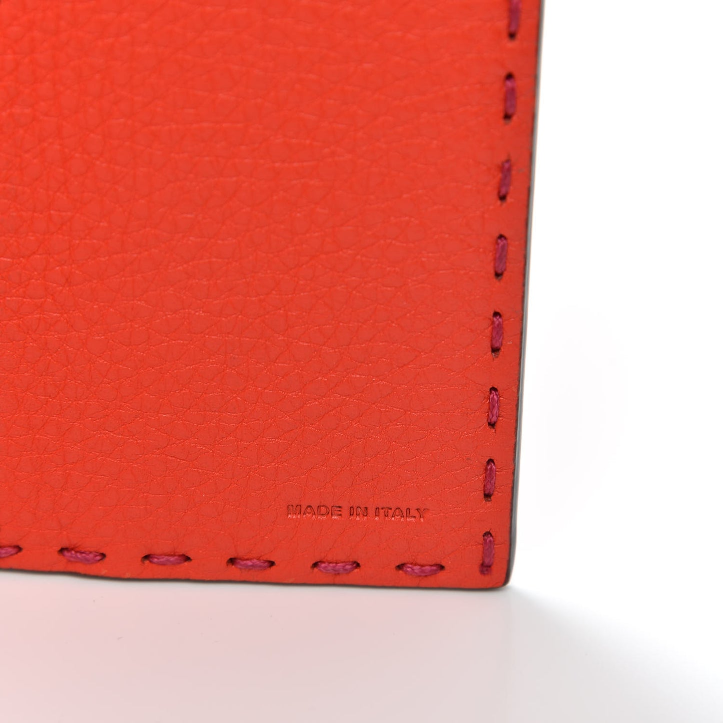 Cuoio Romano Selleria Bi-Color Passport Cover Fuxia Papavero
