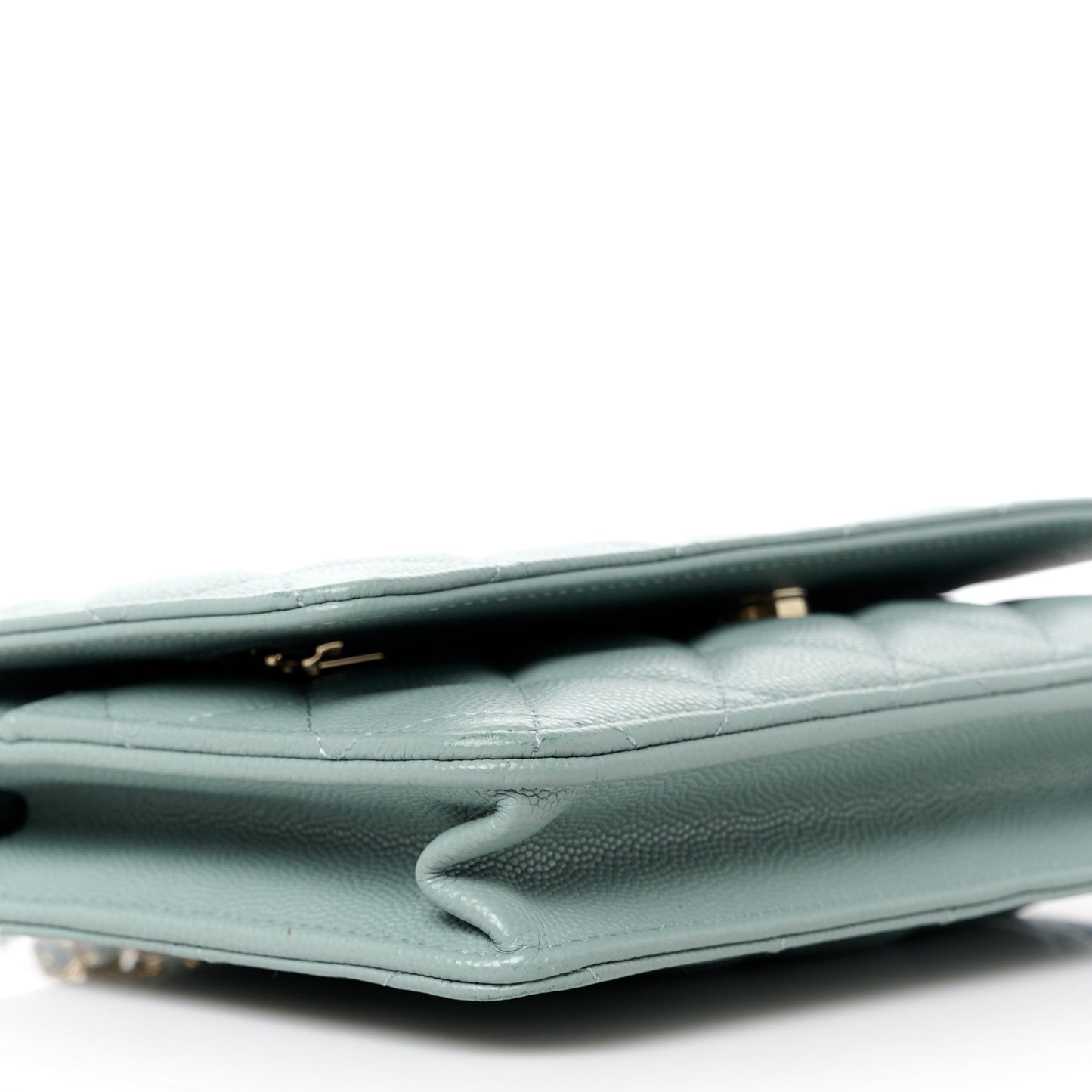 Caviar Quilted Wallet on Chain WOC Light Blue