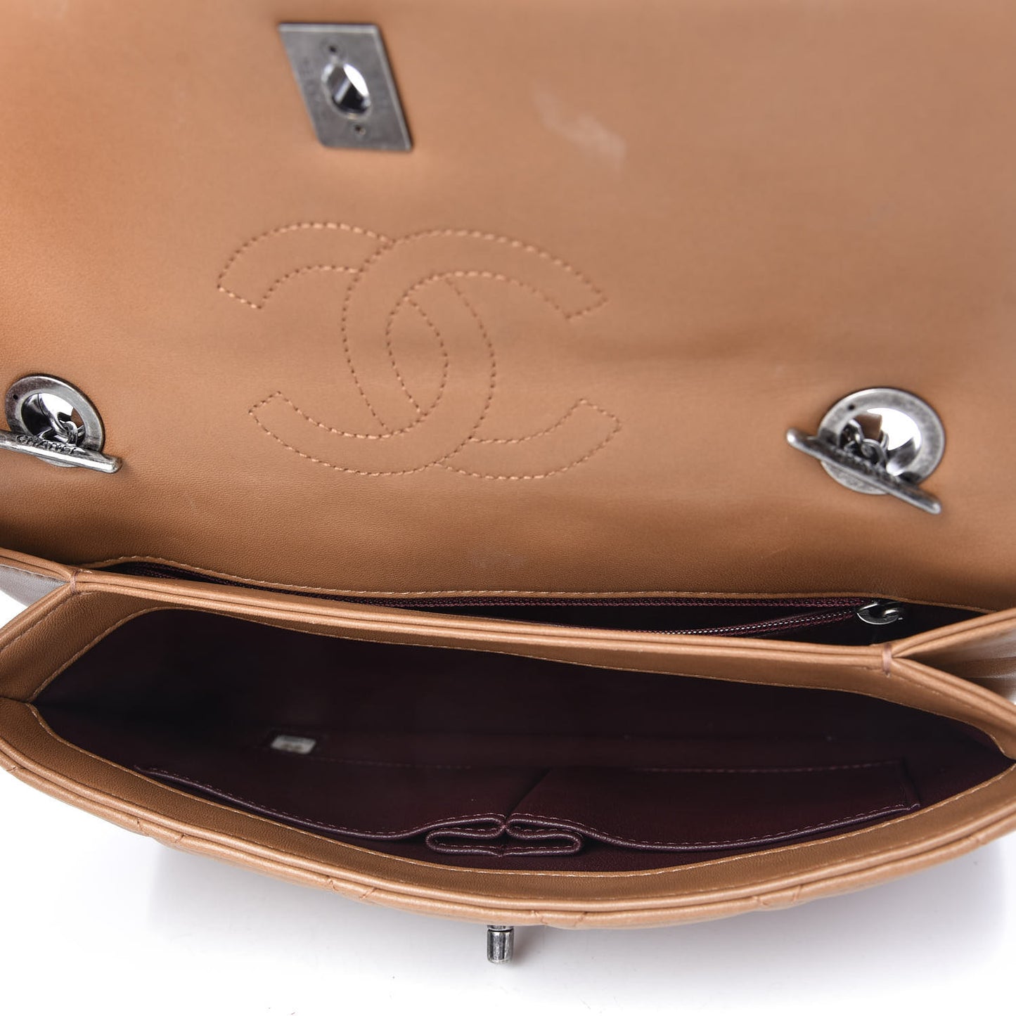 Lambskin Quilted Medium Trendy CC Flap Light Brown