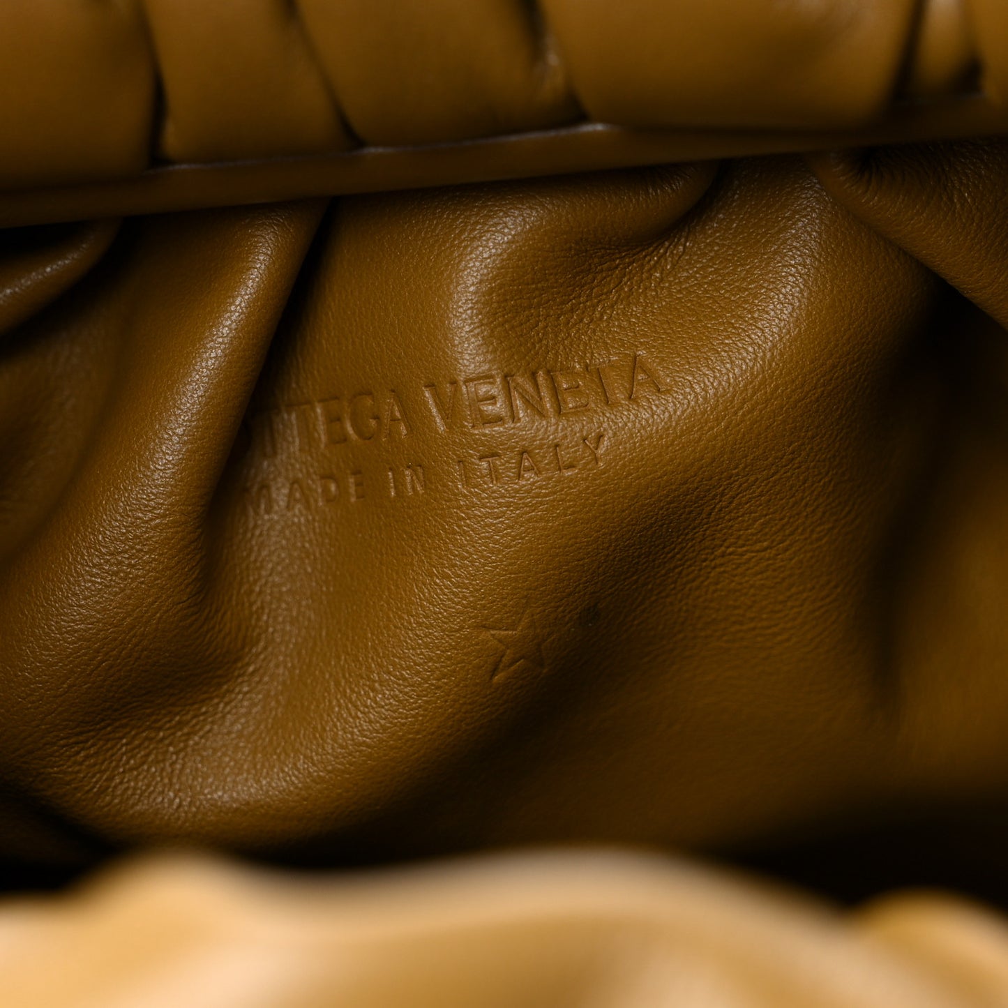 Smooth Butter Calfskin Small The Shoulder Pouch Moutarde