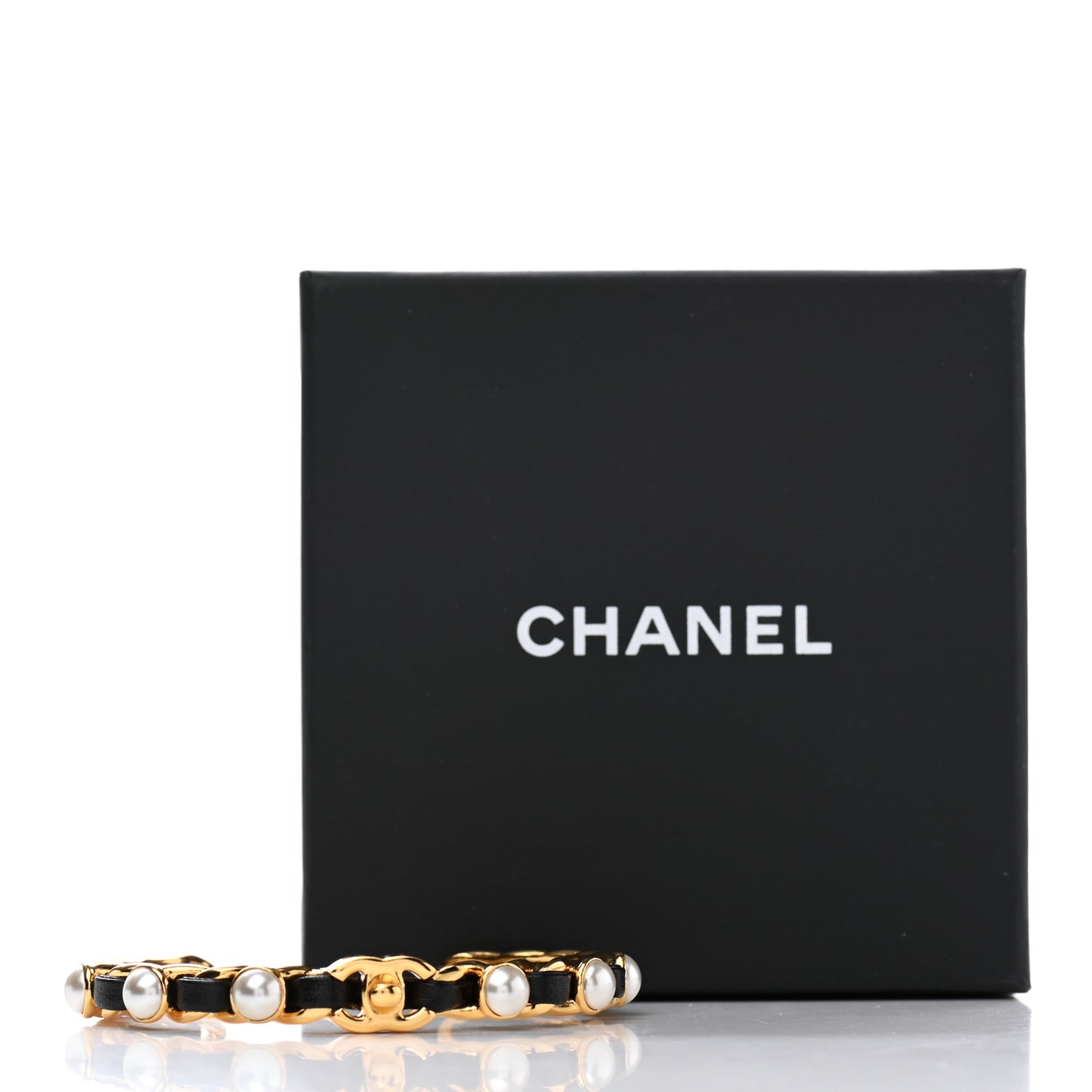 Lambskin Pearl CC Cuff Bracelet M Black Gold