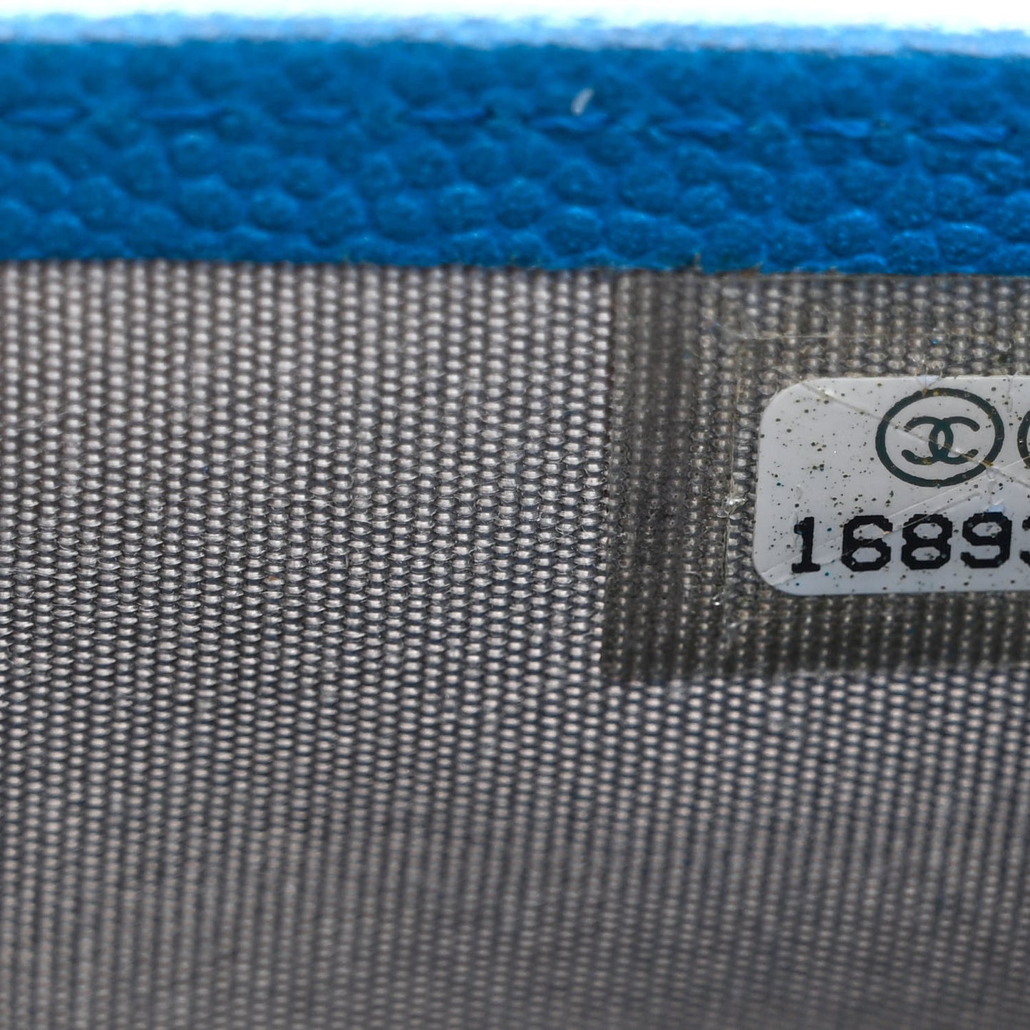 Caviar Sevruga Wallet on Chain WOC Blue