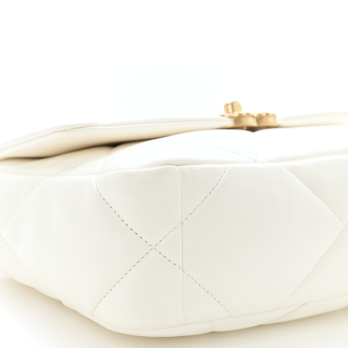 Goatskin Quilted Medium Chanel 19 Flap White