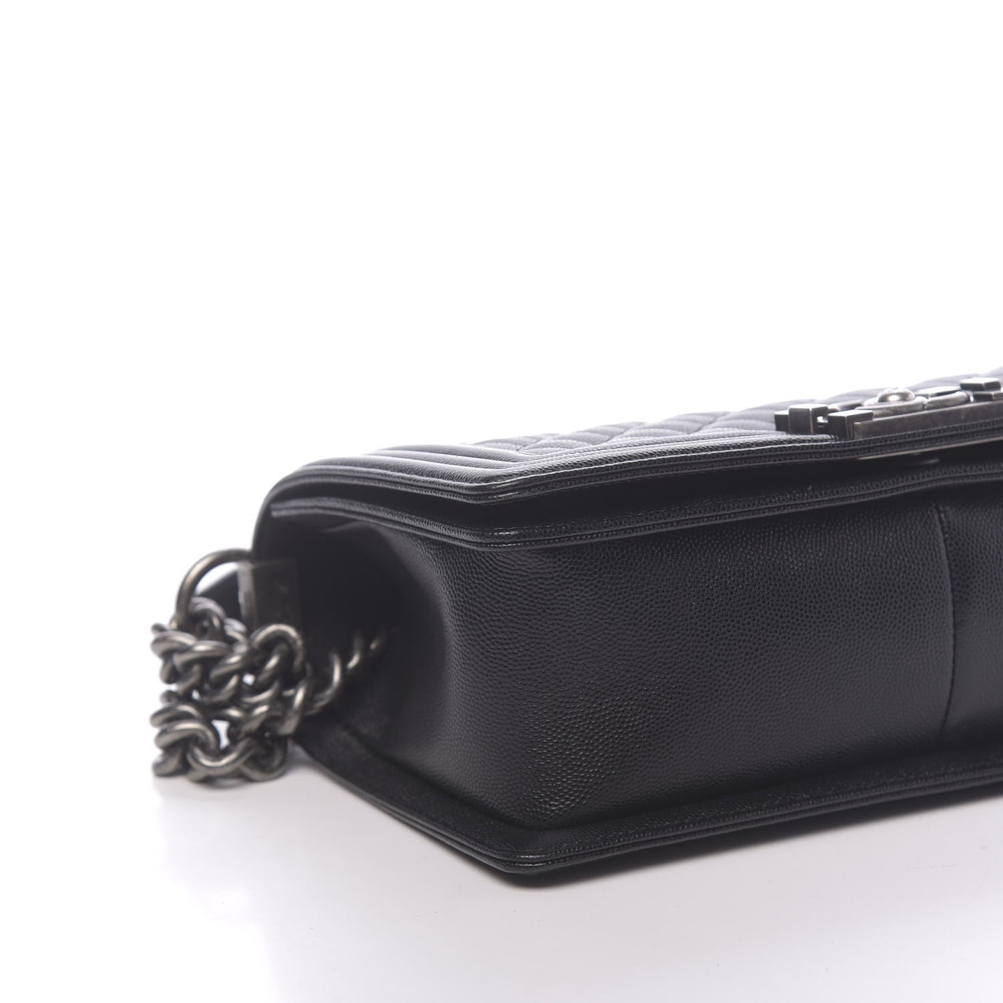 Caviar Quilted Medium Boy Flap Black