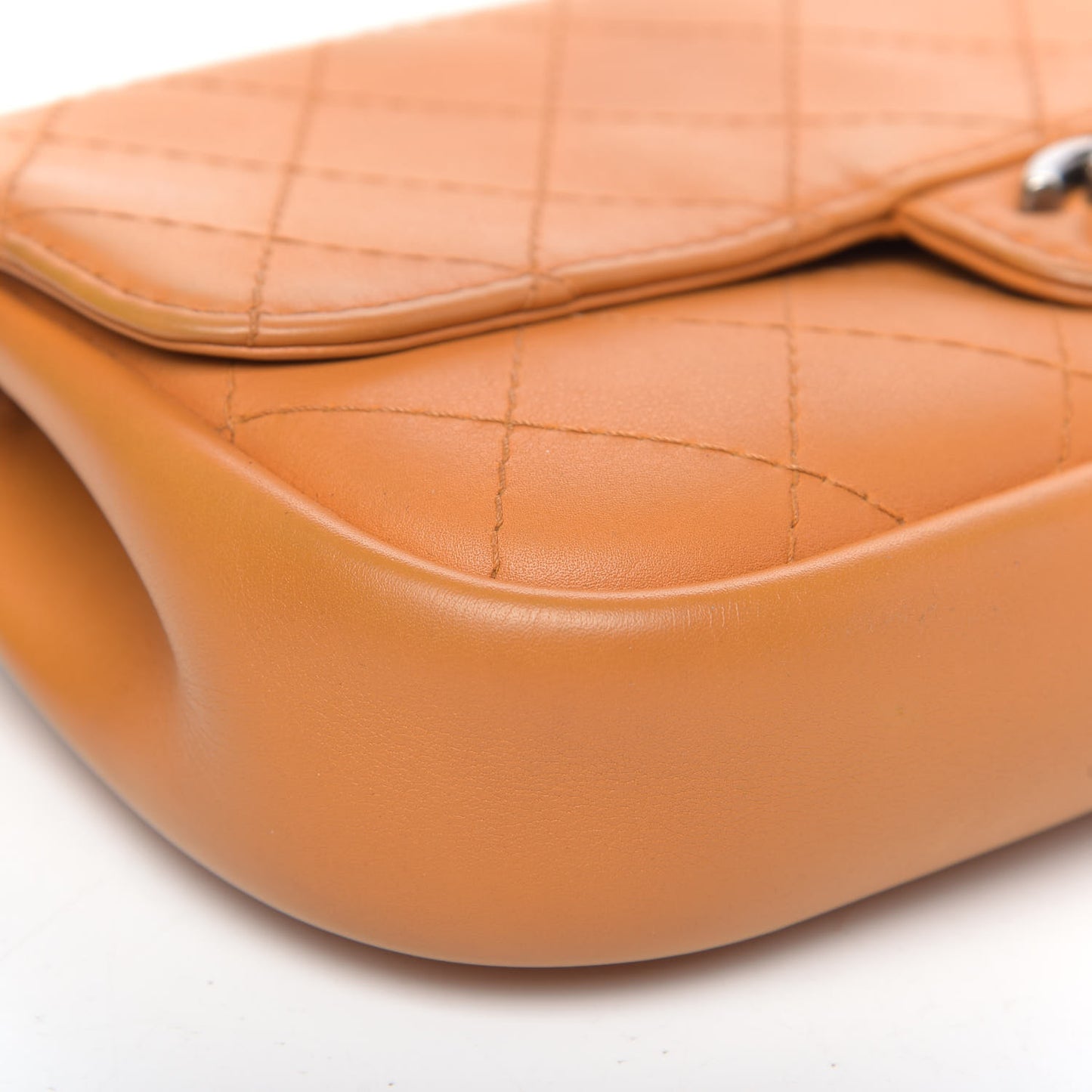 Calfskin Stitched Medium CC Sellier Flap Beige