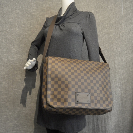 Louis Vuitton Damier Ebene Brooklyn GM 5 of 9