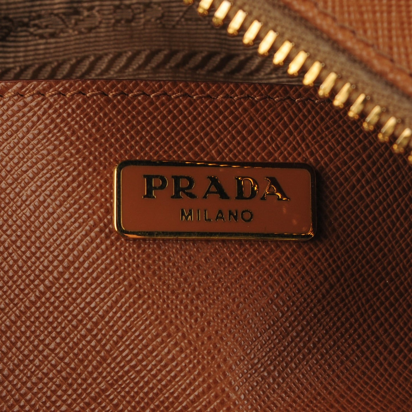 Saffiano Lux Large Zip Crossbody Bag Caramel