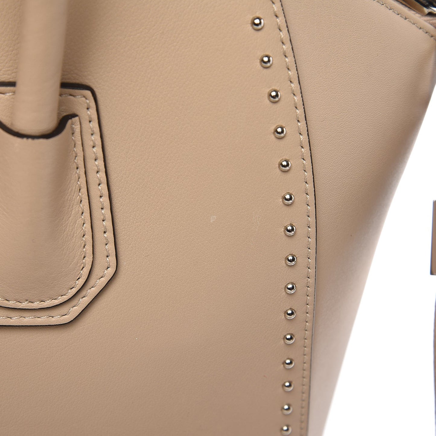 Calfskin Medium Studded Antigona Beige Buff