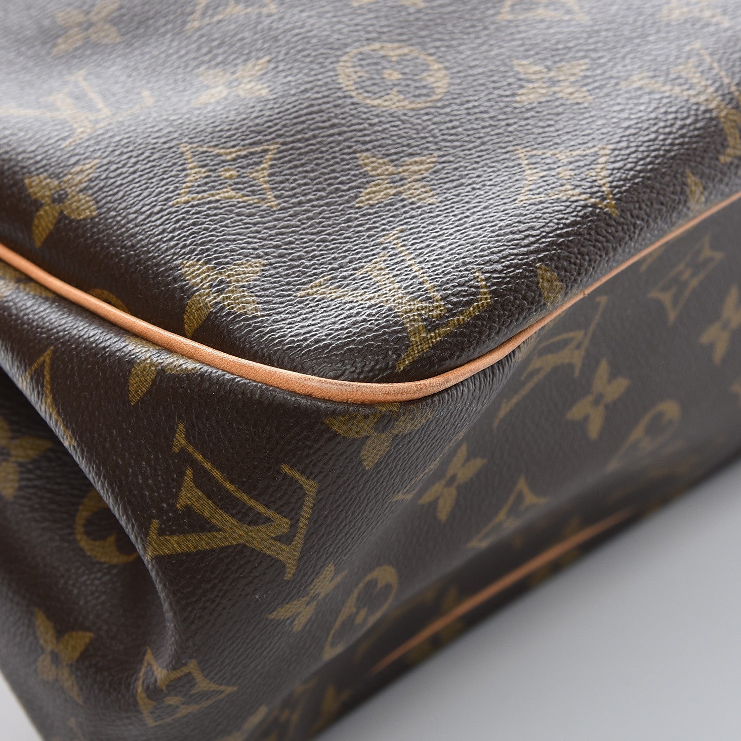 Louis Vuitton Monogram Batignolles Horizontal 8 of 11