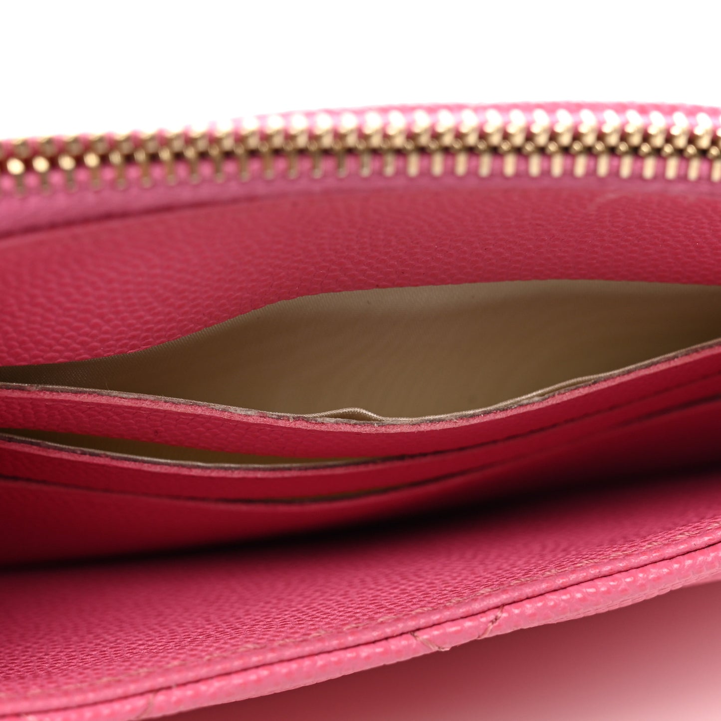 Caviar Quilted Classic Zip Pouch Pink