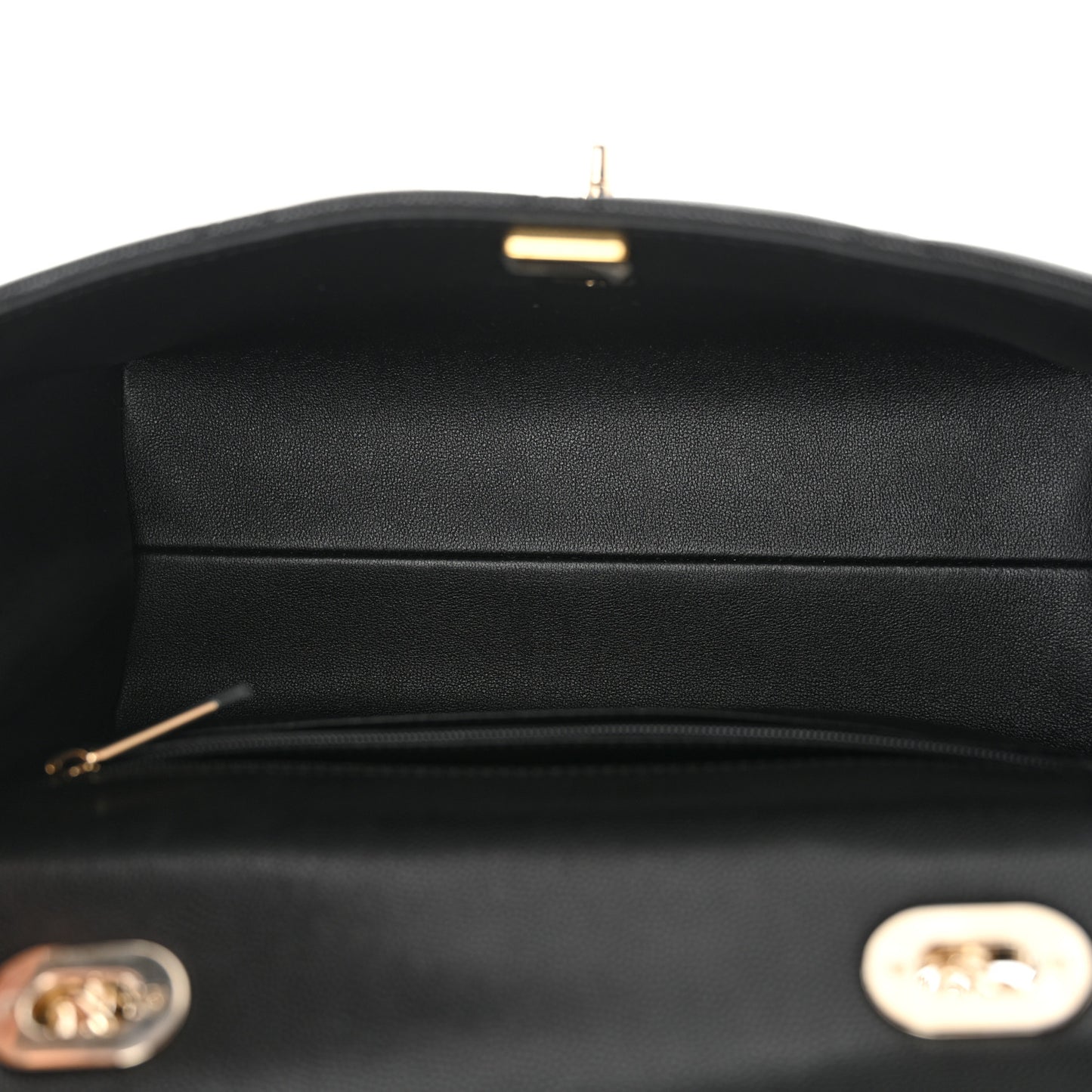 Caviar Quilted Medium Retro Twist Top Handle Flap Black