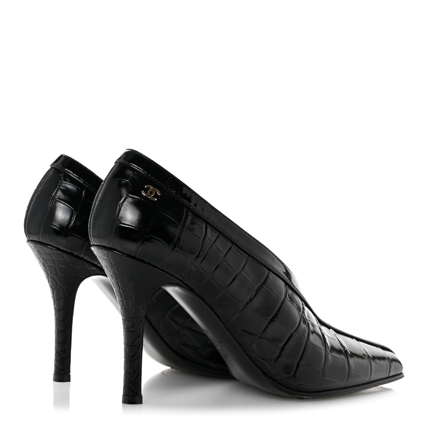 Crocodile Embossed Patent Calfskin Pumps 38 Black