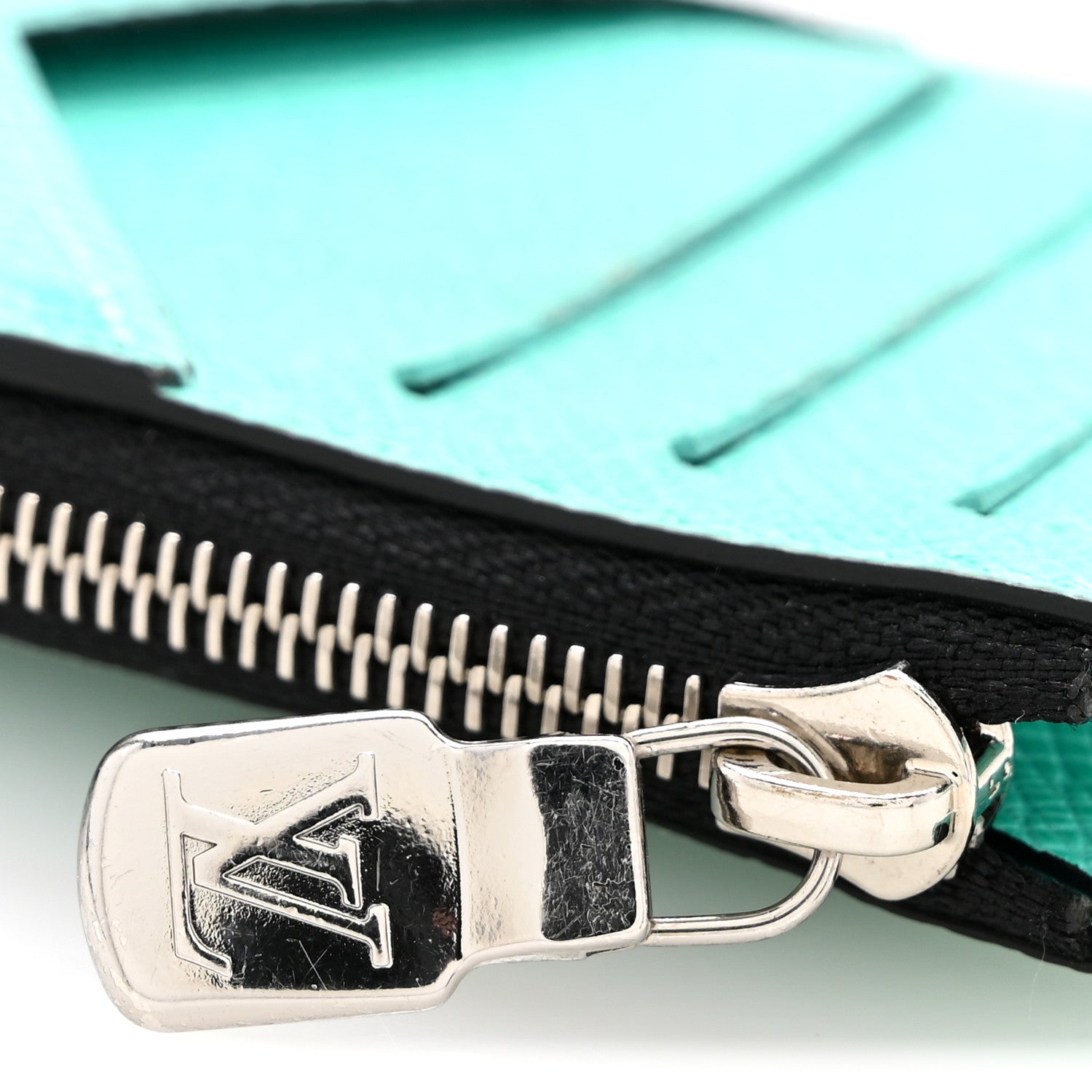 Louis Vuitton Taigarama Coin Card Holder Miami Green 1889988