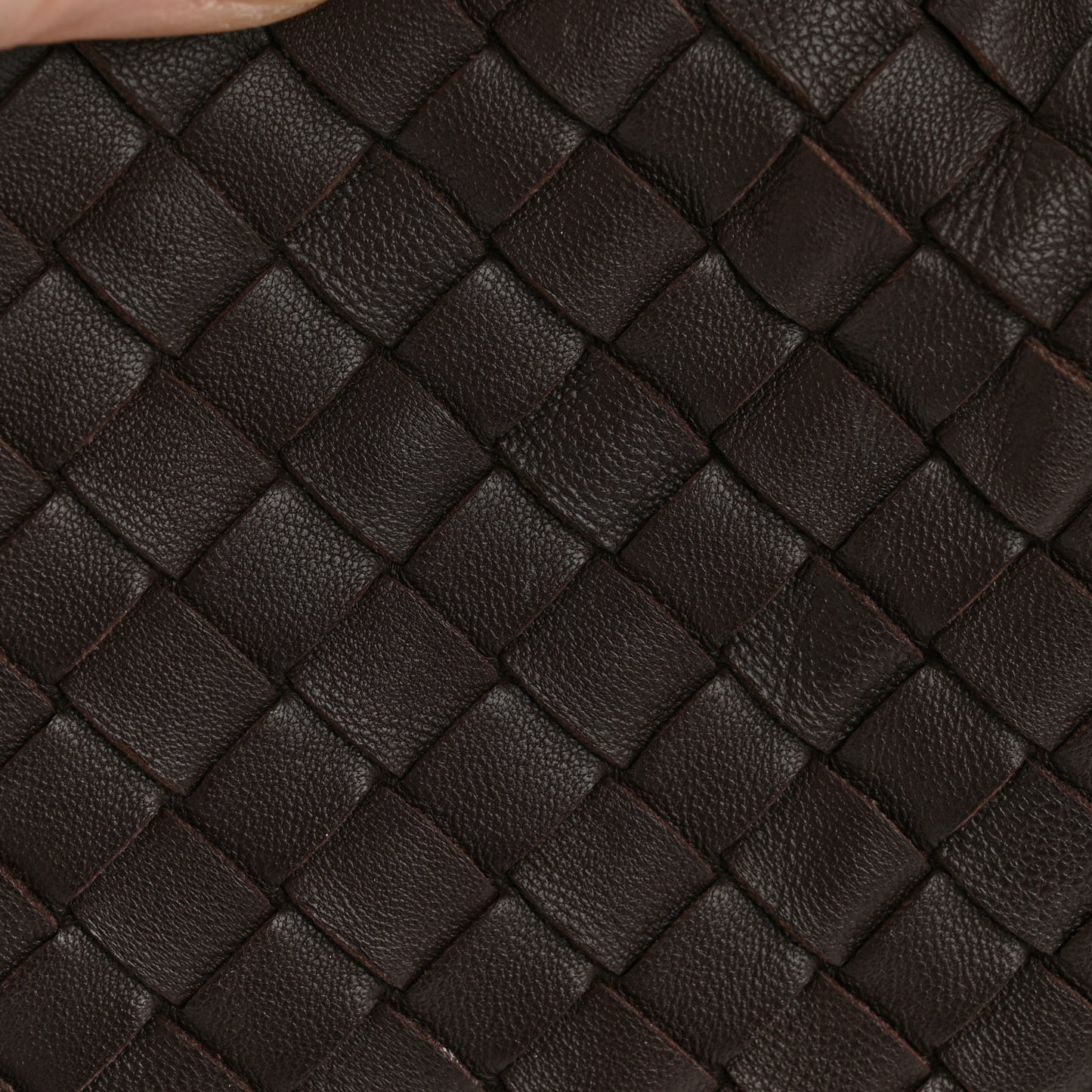 Nappa Intrecciato Medium Veneta Hobo Ebano