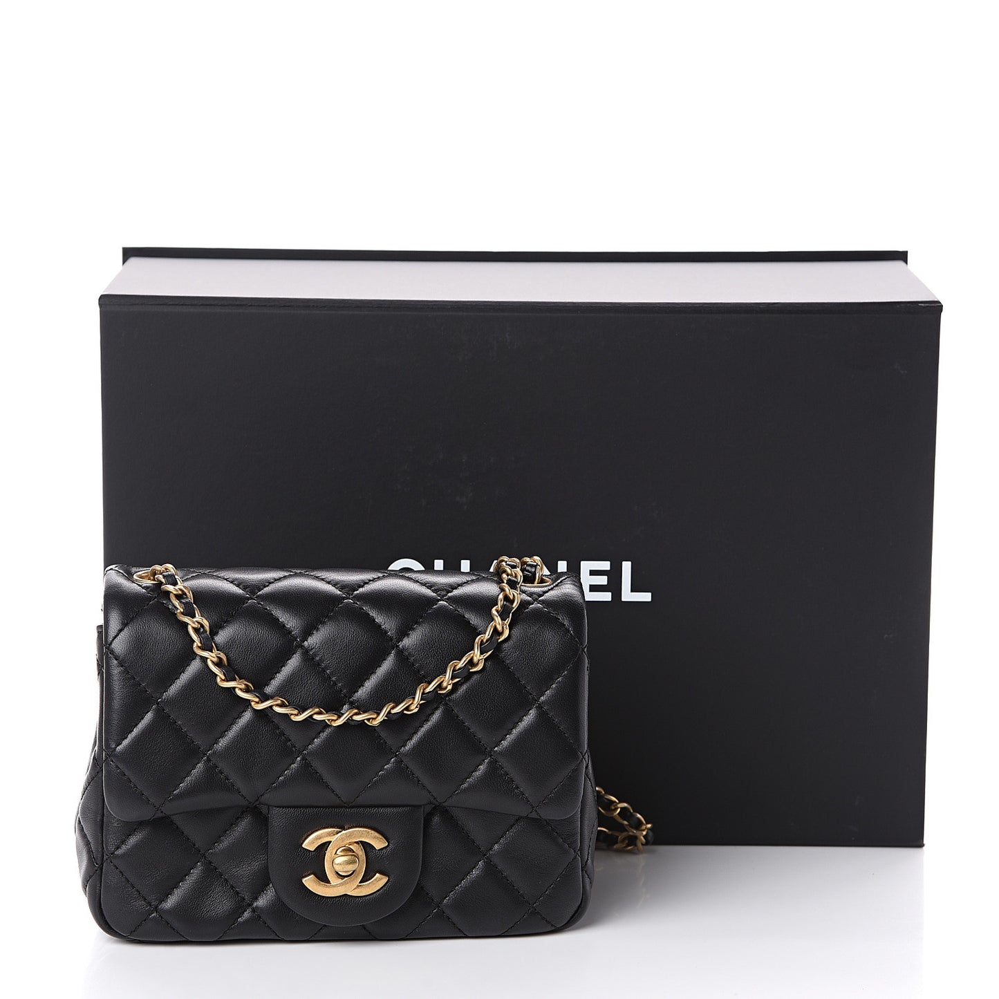 Lambskin Quilted Mini Pearl Crush Flap Black