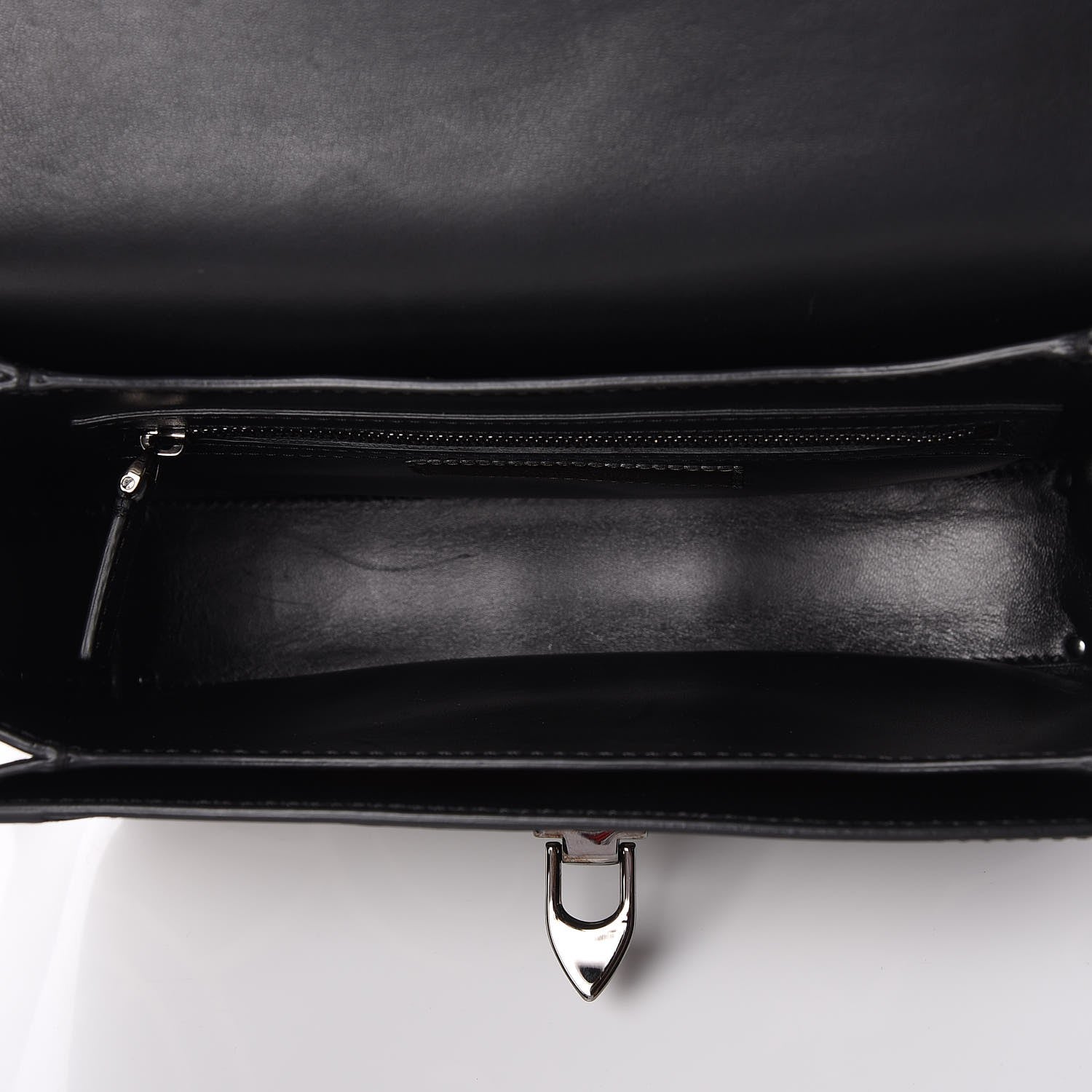 Valentino Garavani Calfskin Panther Medium Guitar Strap Rockstud Rolling Flap Saddle Bag Black 5 of 6
