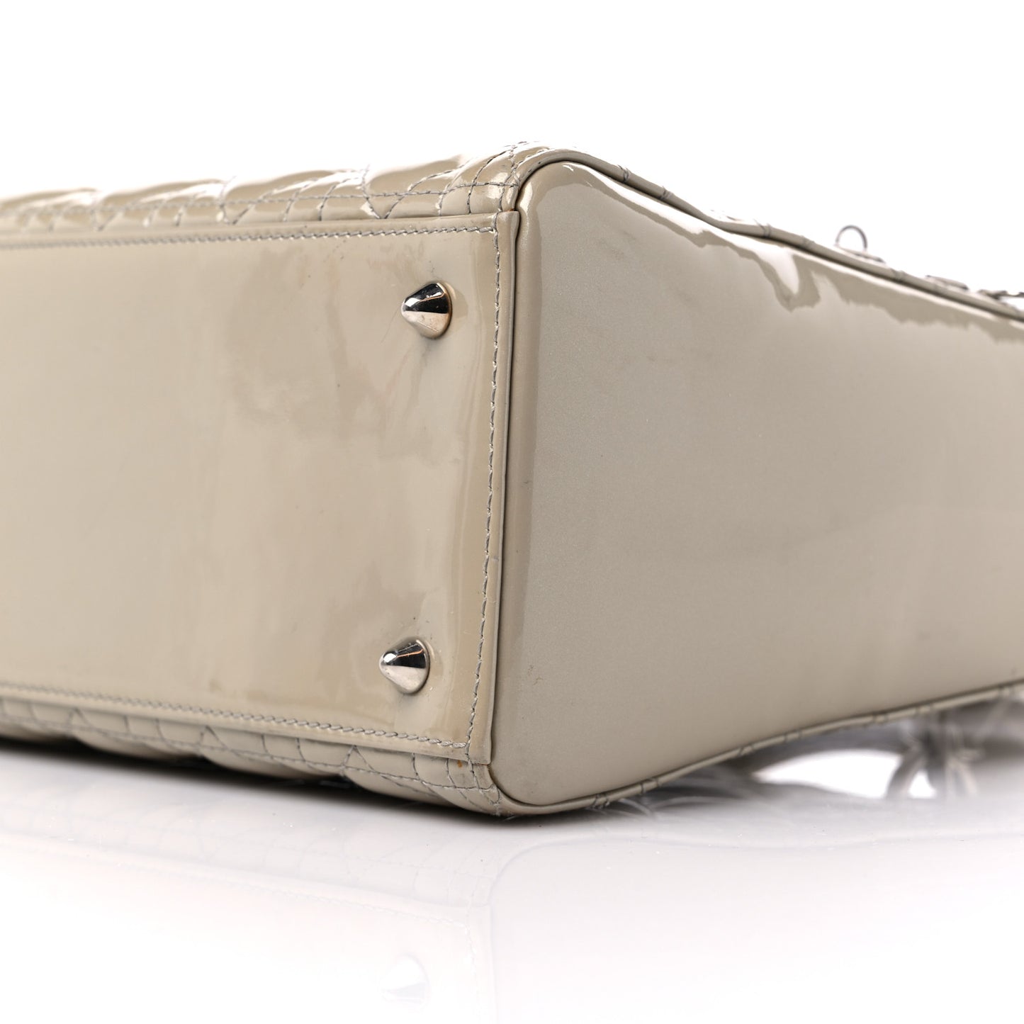 Patent Cannage Medium Lady Dior Beige