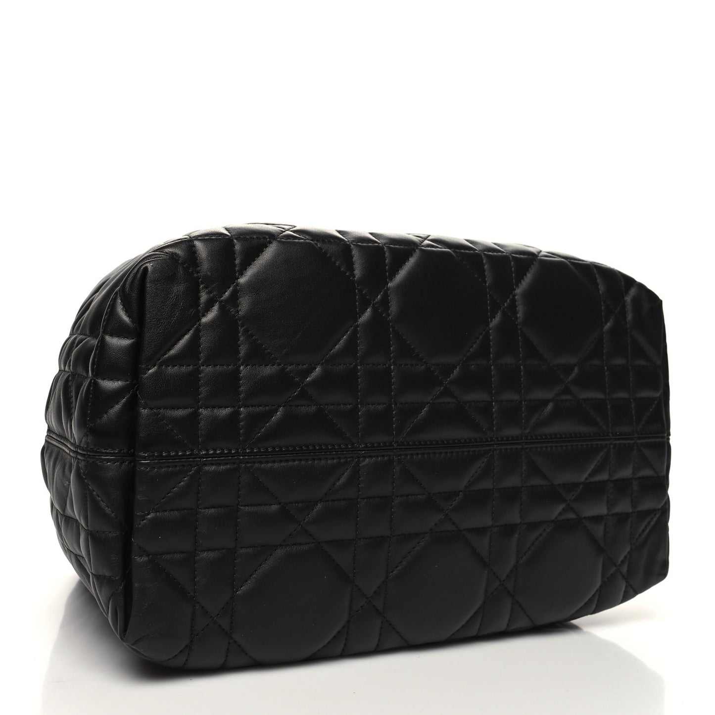 Calfskin Macrocannage Medium Toujours Black