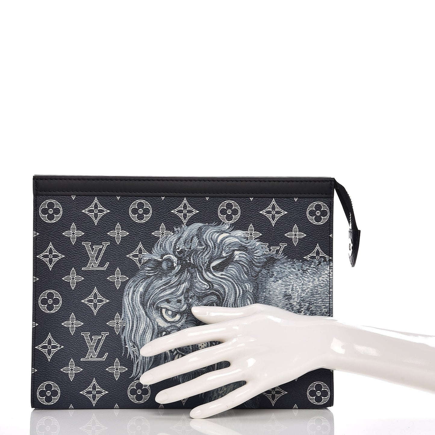 Savane Monogram Chapman Lion Pochette Voyage MM Ink