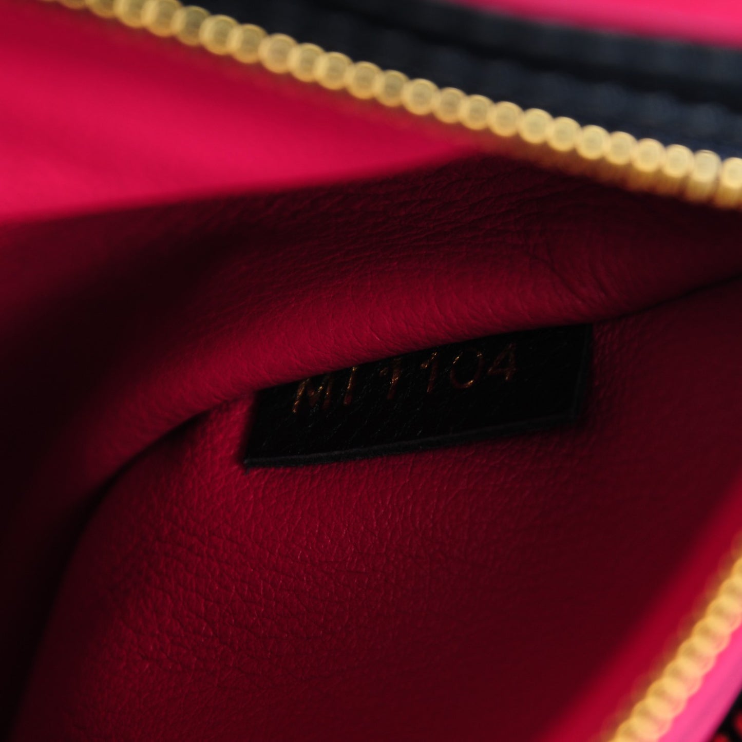 Veau Cachemire SC Bag PM Cobalt Fuchsia