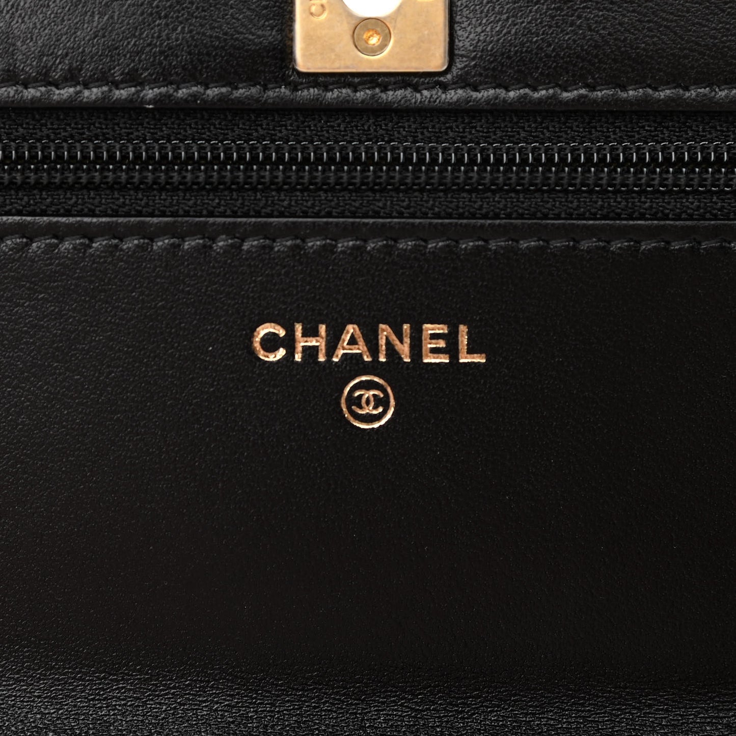 Lambskin Quilted CC Pearl Crush Wallet on Chain WOC Black