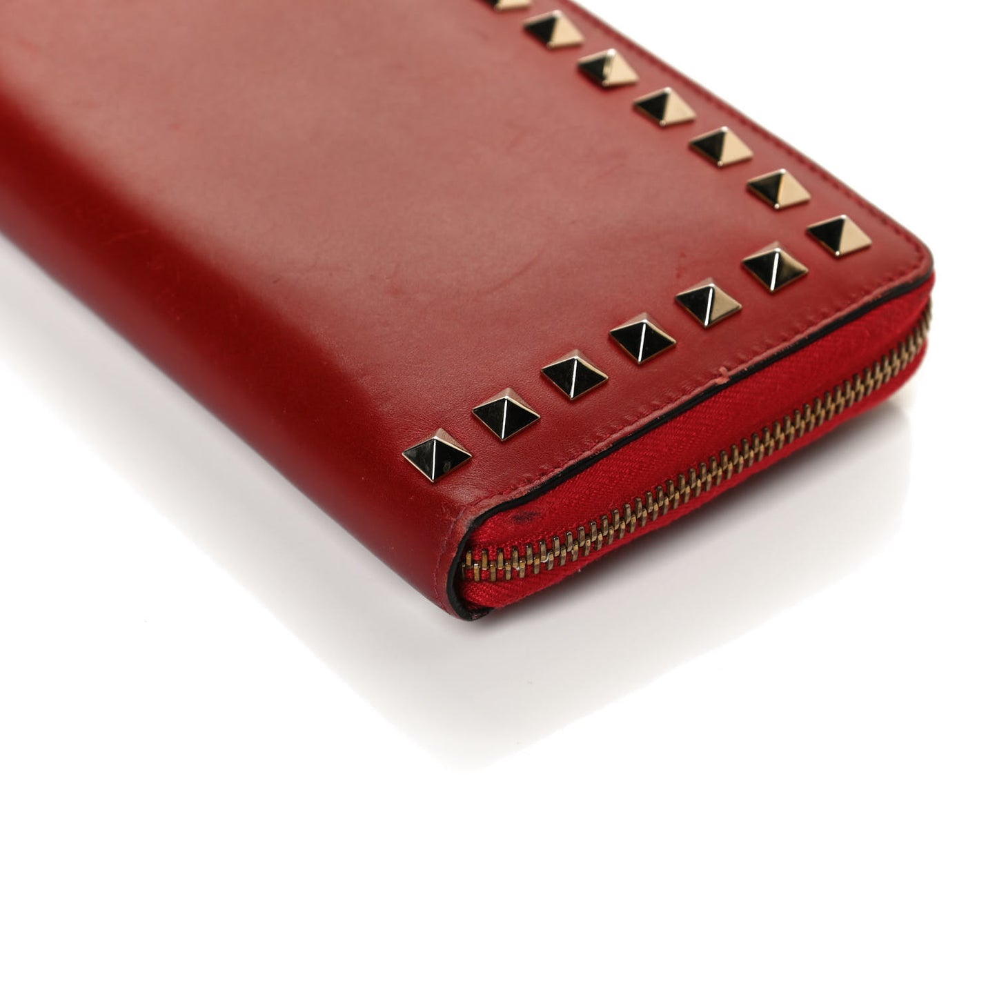 Calfskin Rockstud Zip Around Wallet Rosso Valentino