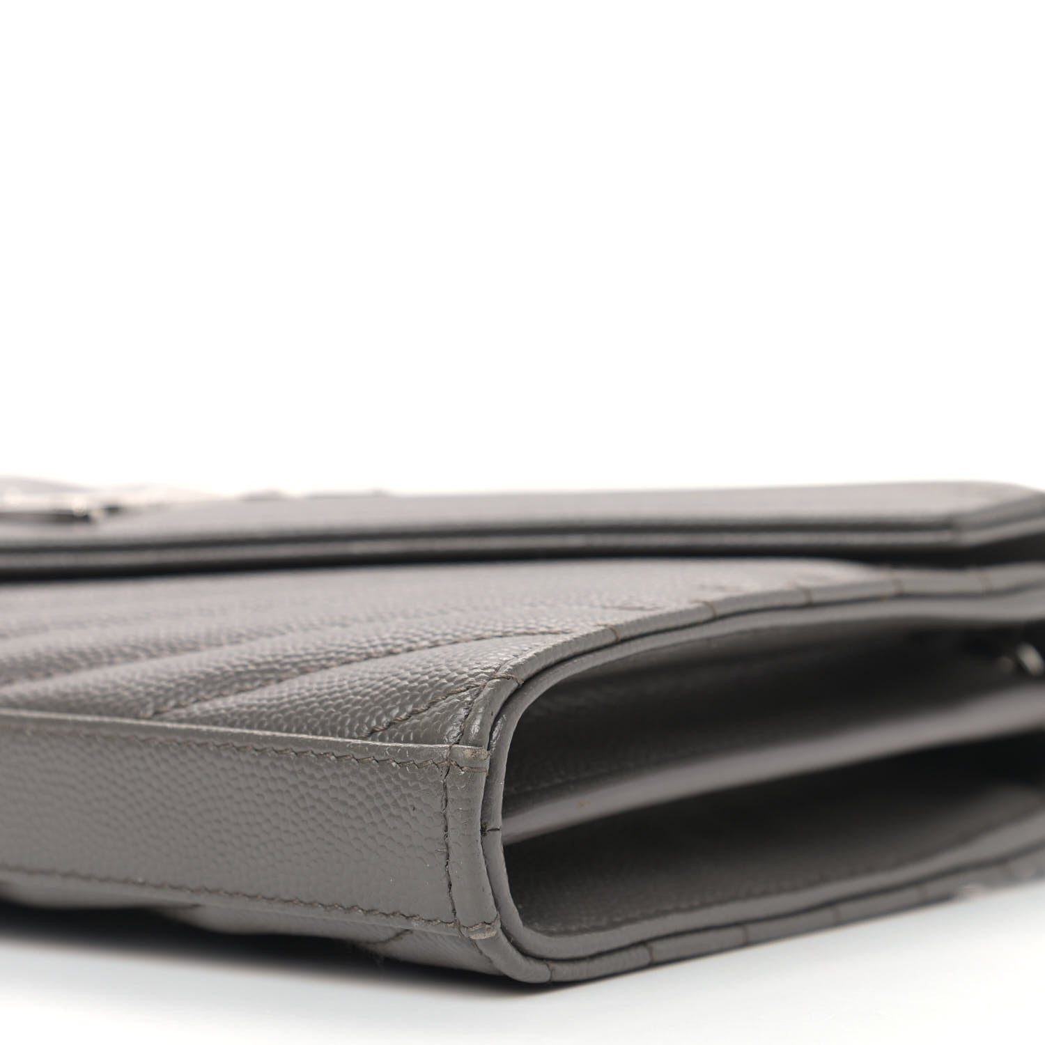 Saint Laurent Grain De Poudre Matelasse Chevron Monogram Chain Wallet Grey 8 of 8