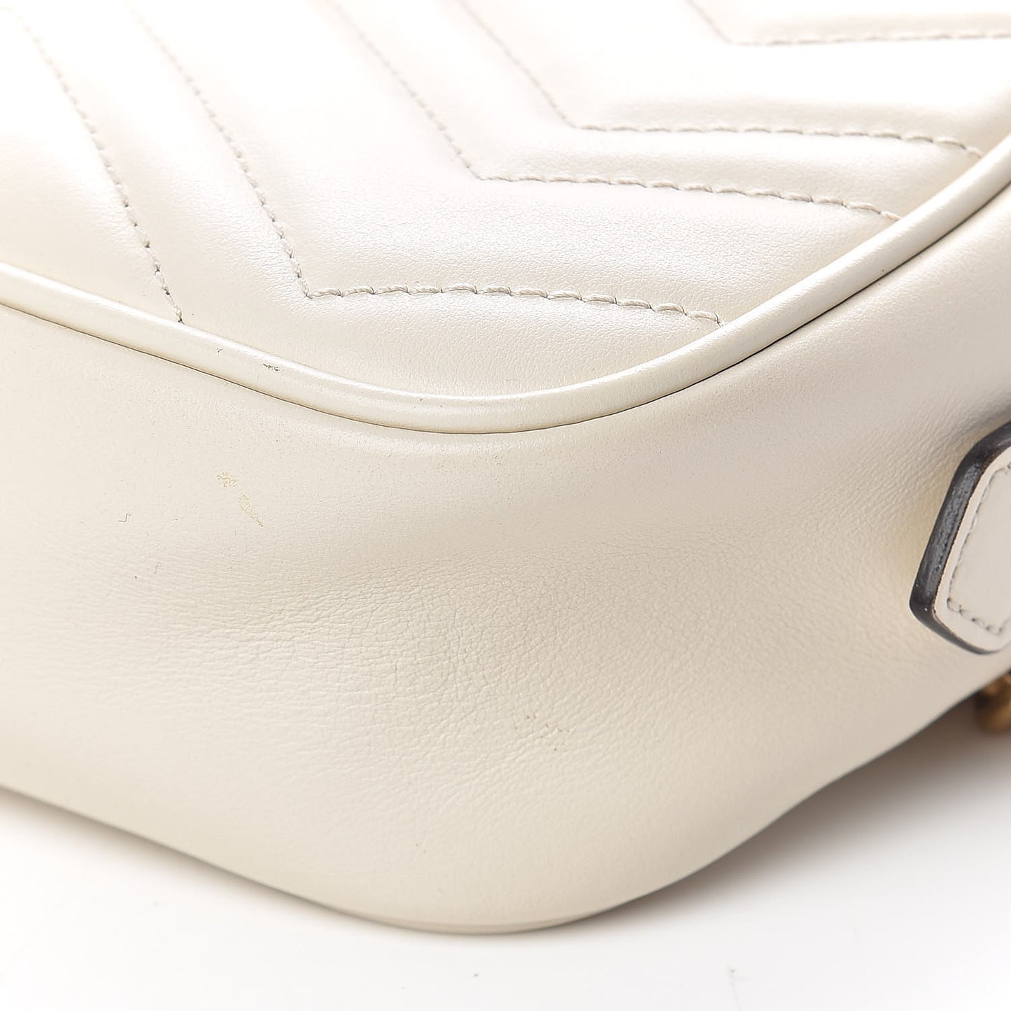 Calfskin Matelasse Mini GG Marmont Chain Shoulder Bag White