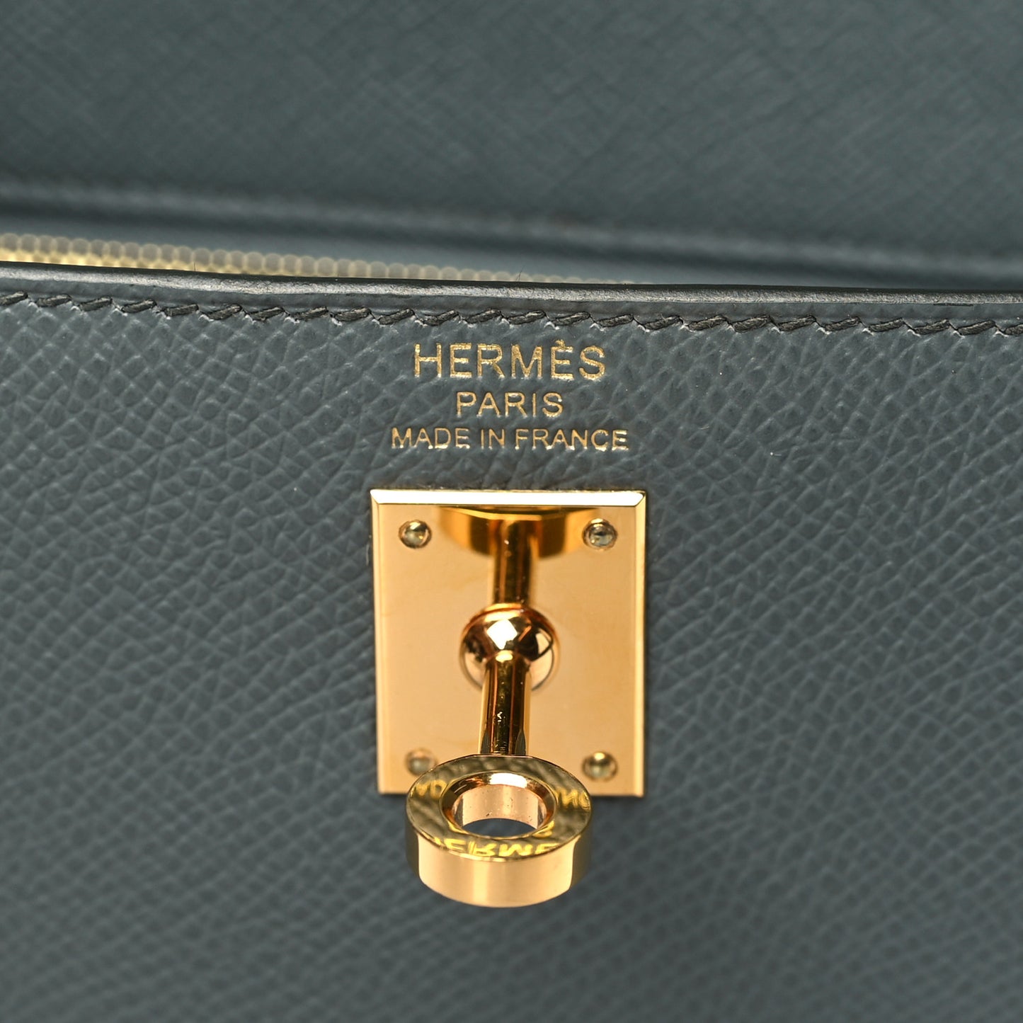 Epsom Kelly Sellier 25 Vert Amande