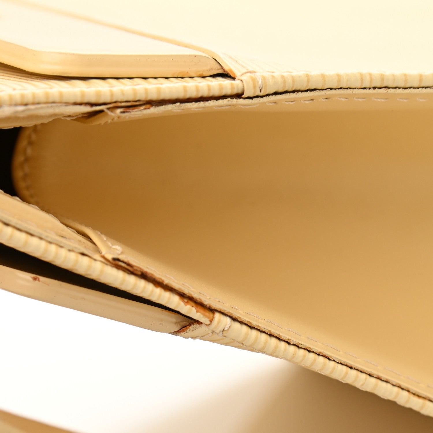 Louis Vuitton Epi Croisette PM Vanilla 10 of 22