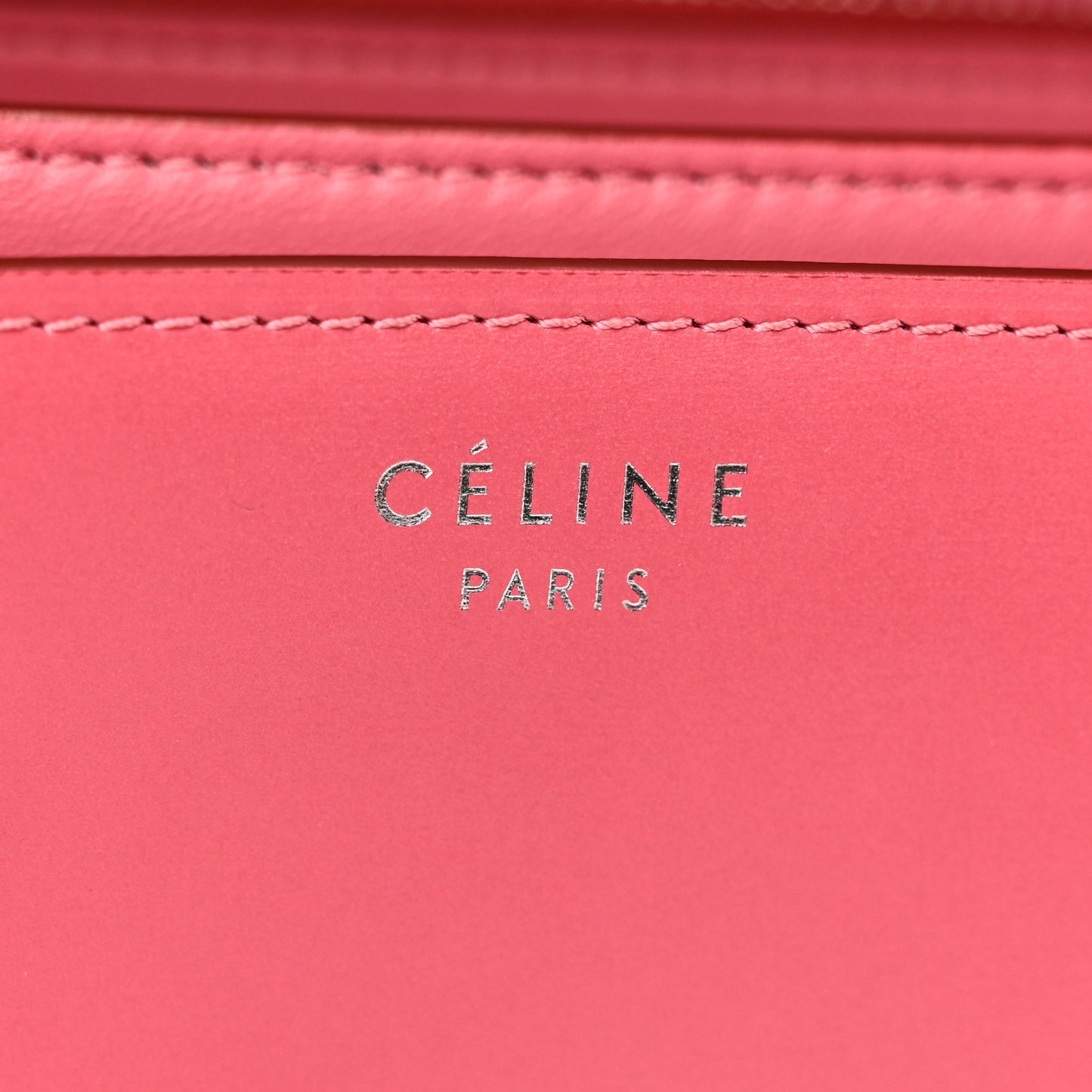 Smooth Calfskin Medium Classic Box Flap Bag Bubble