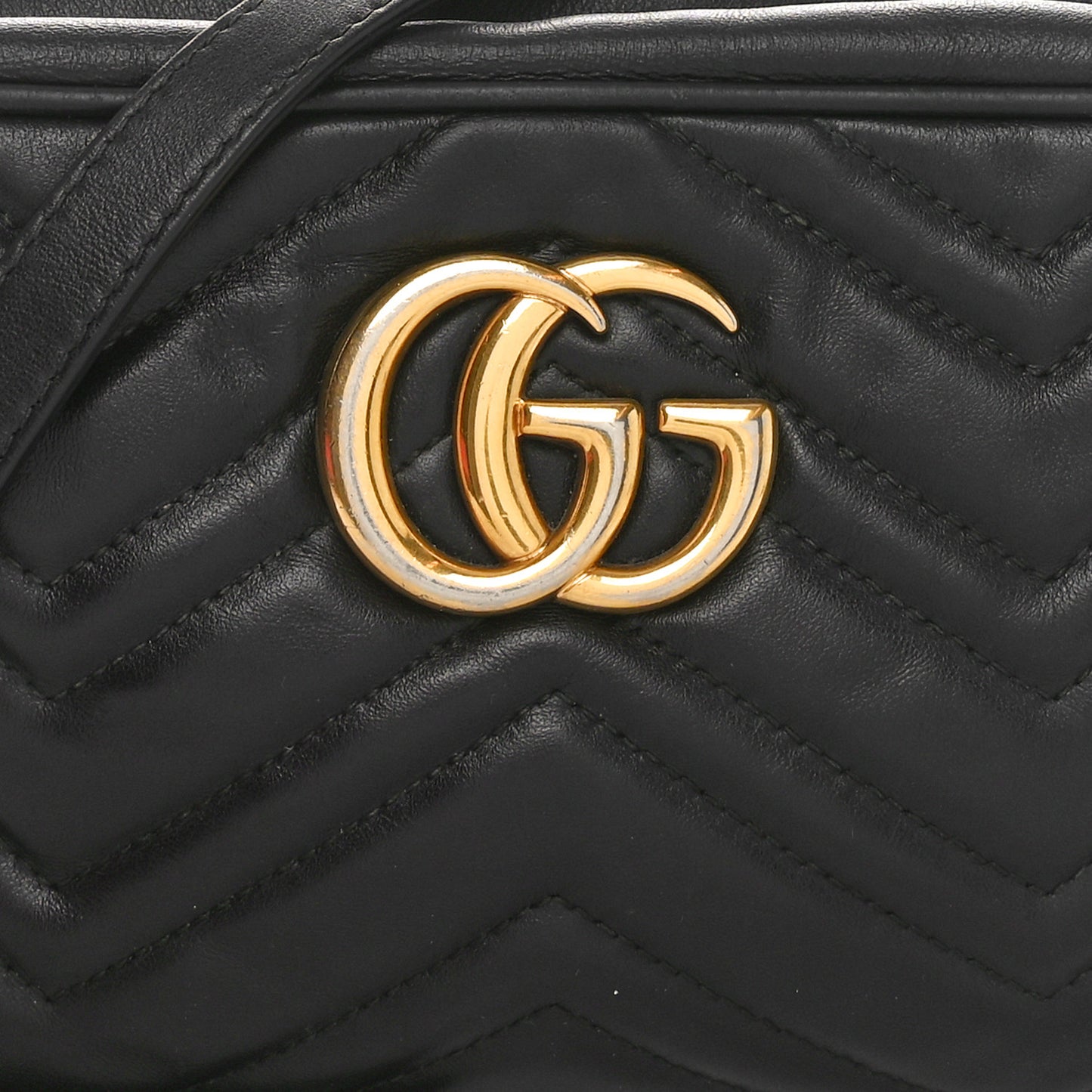 Calfskin Matelasse Small GG Marmont Chain Shoulder Bag Black