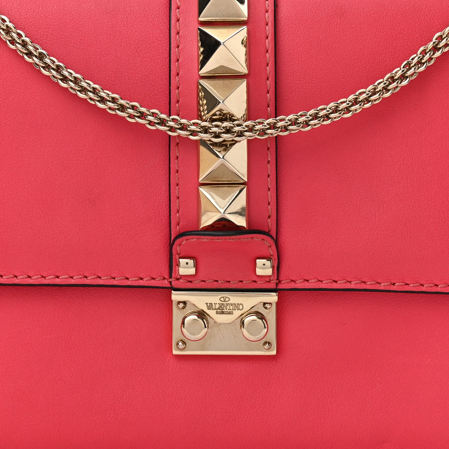 Vitello Medium Glam Lock Rockstud Flap Deep Rose