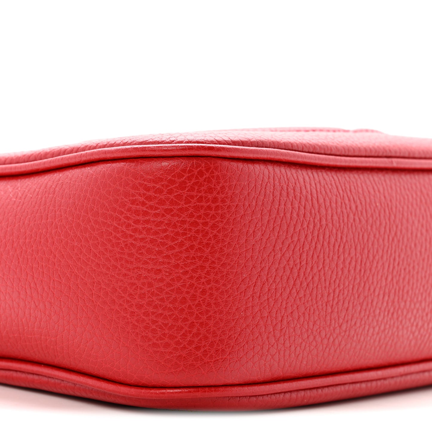 Pebbled Calfskin Small Soho Disco Bag Vibrant Red