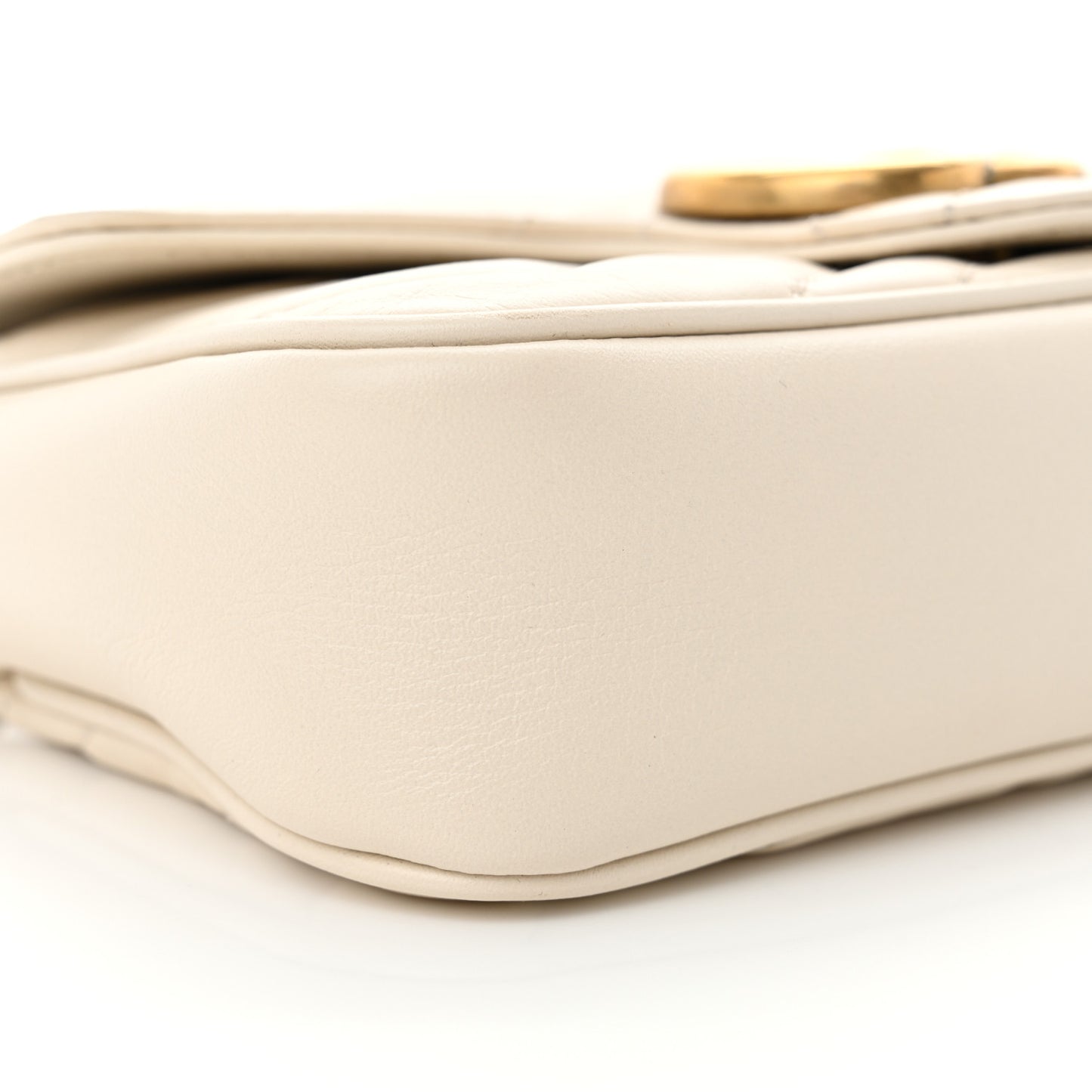 Calfskin Matelasse Super Mini GG Marmont Shoulder Bag White