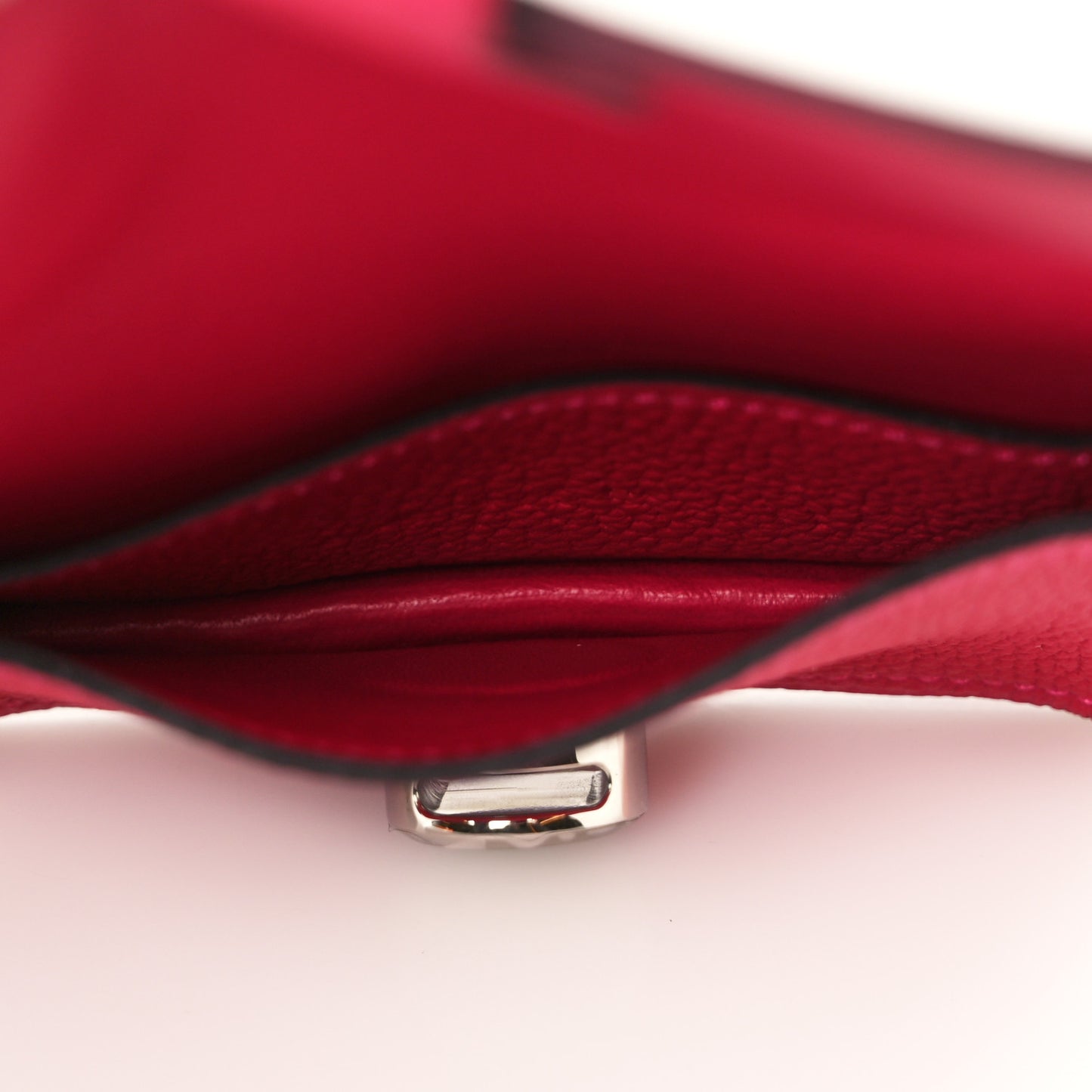 Togo Dogon Card Case Framboise