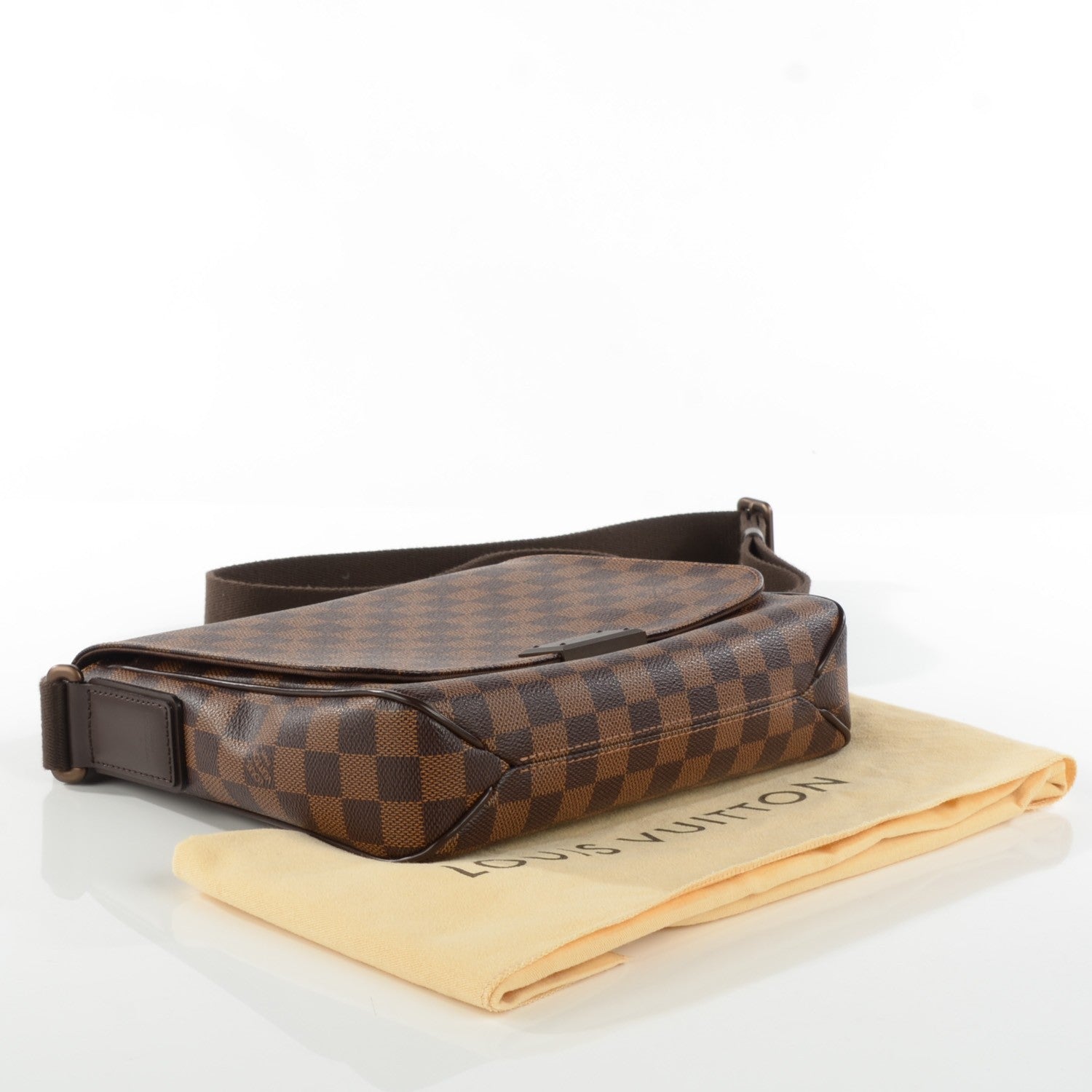 Louis Vuitton Damier Ebene District PM 4 of 7