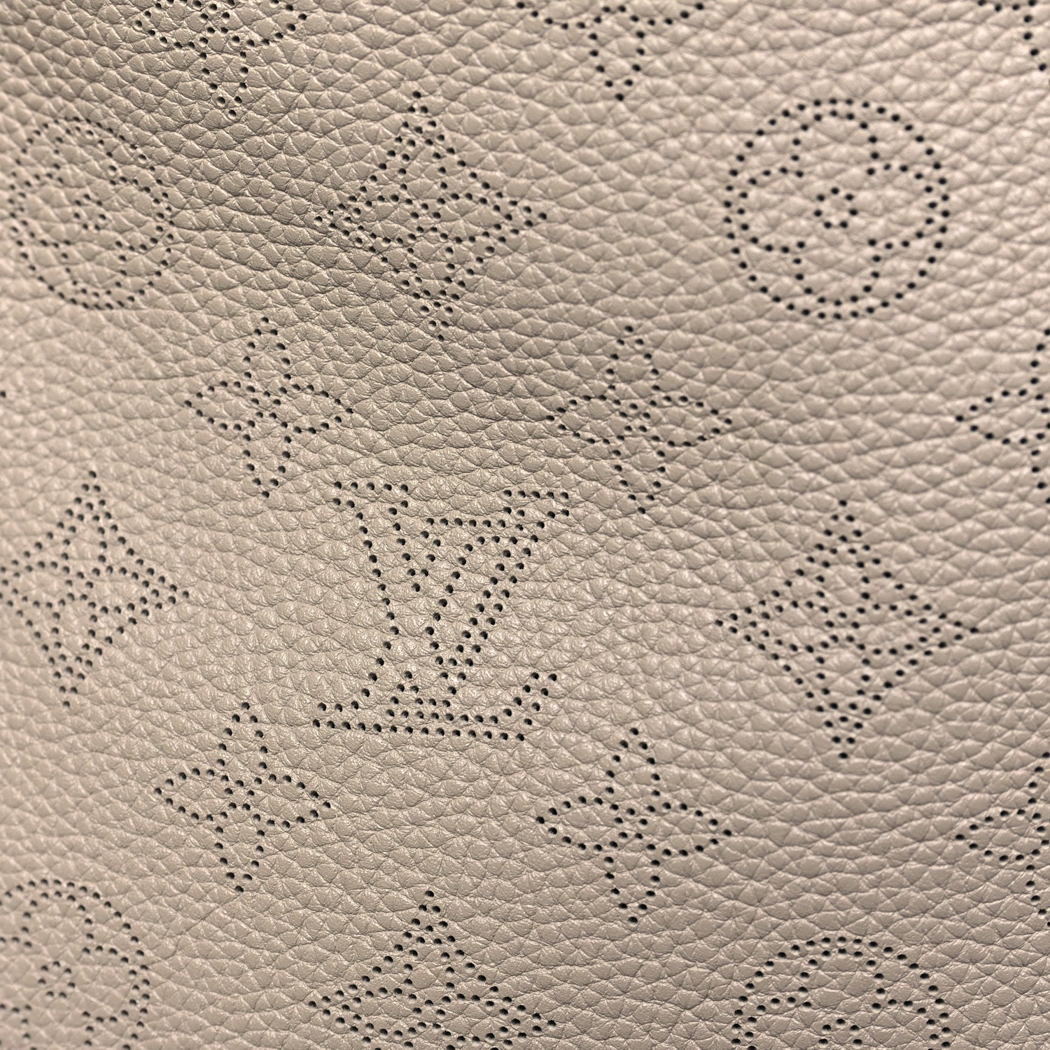 Louis Vuitton Mahina Babylone GM Galet 7 of 11